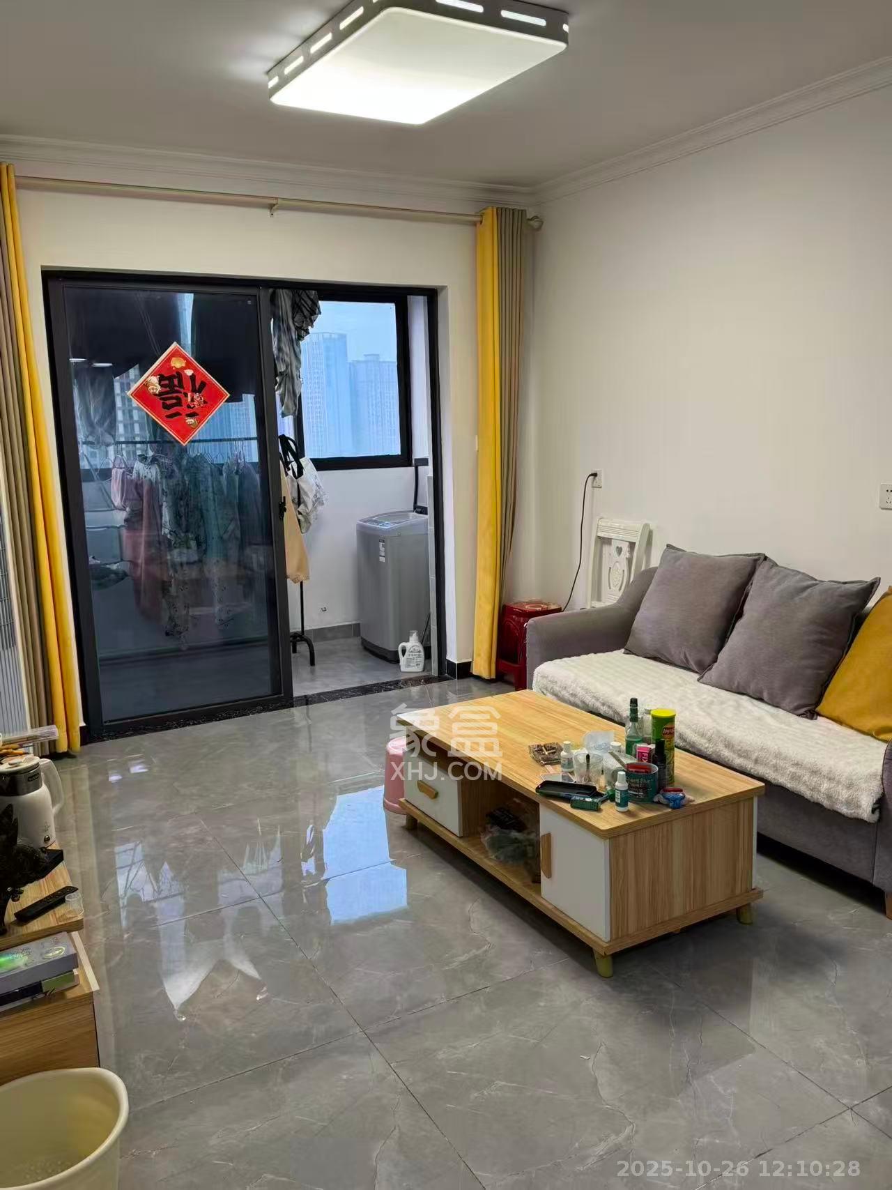 凯悦名城（泰悦公寓）  2室1厅1卫    2400.0元/月室内图