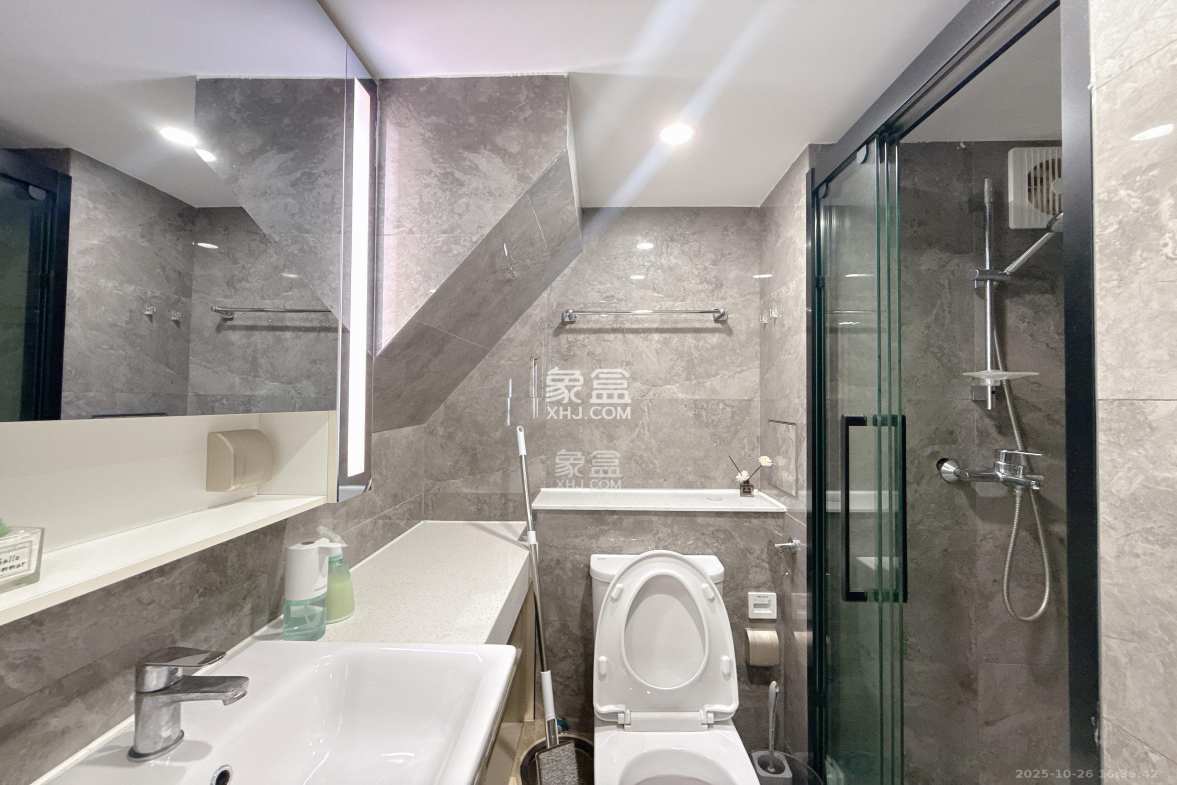 华远华时代  2室1厅1卫    3000.0元/月 华远华时代  2室1厅1卫    3000.0元/月室内图