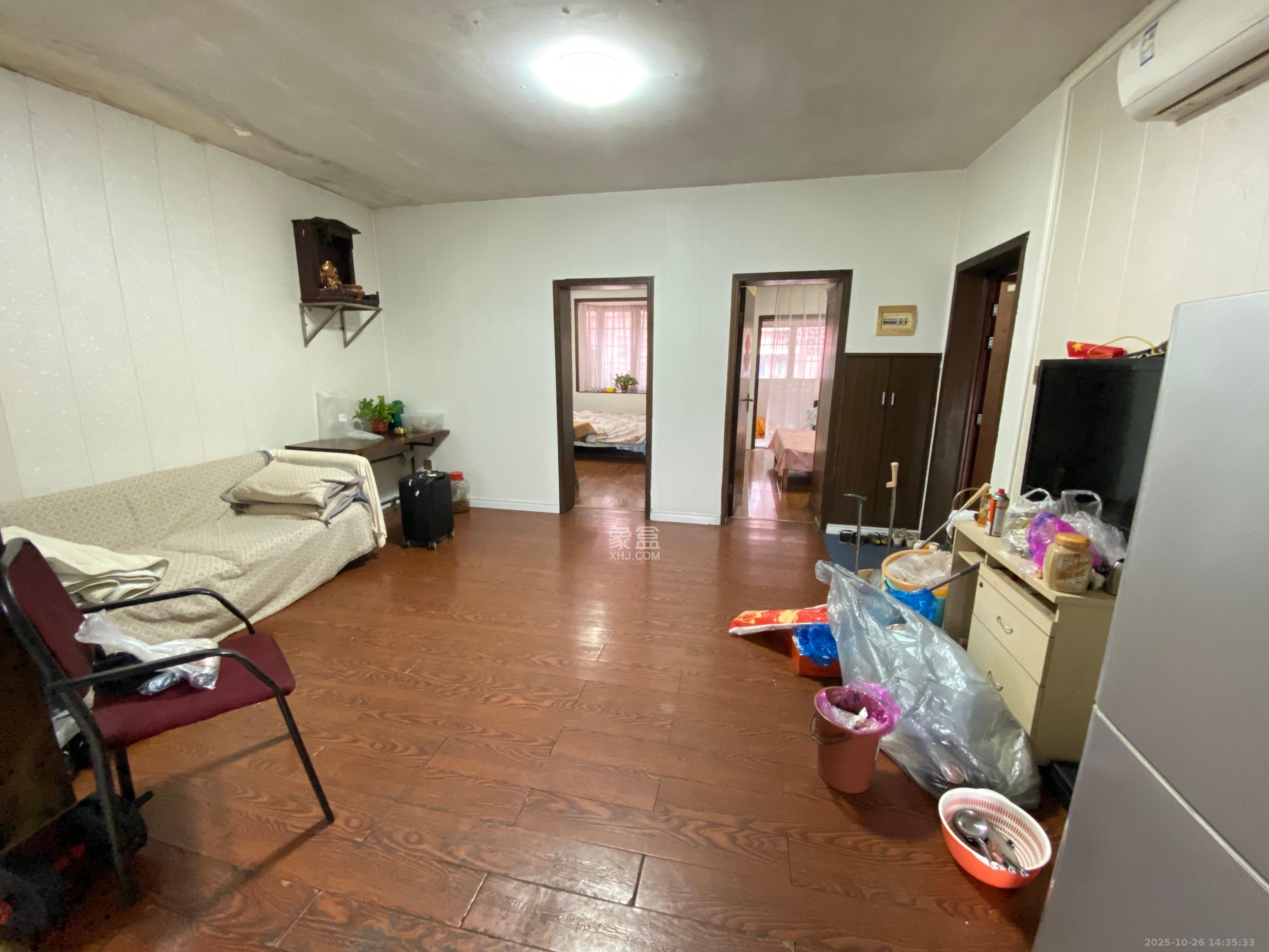 水泵厂宿舍  2室1厅1卫    1600.0元/月 水泵厂宿舍  2室1厅1卫    1600.0元/月室内图