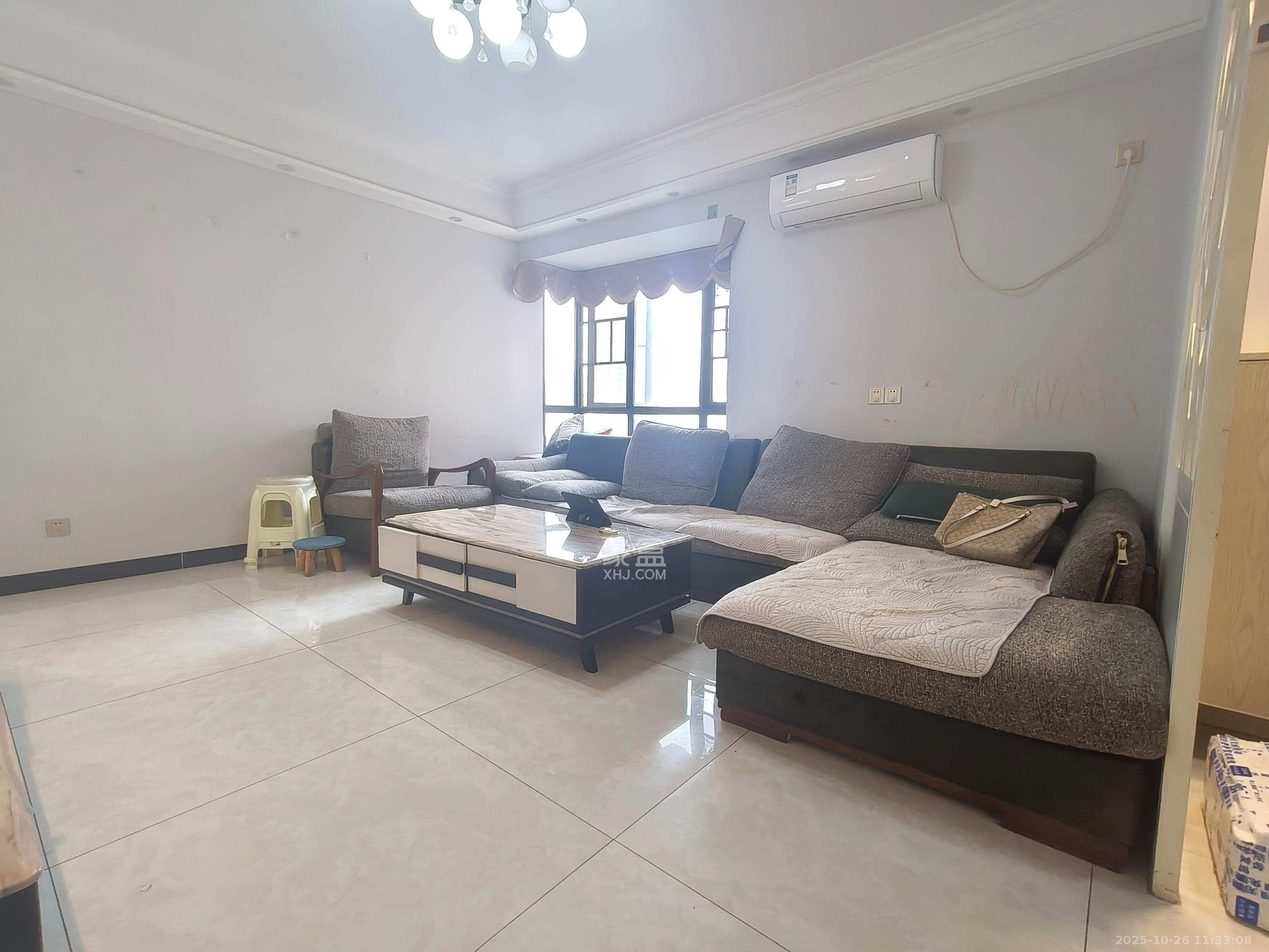 德茂公寓  2室1厅1卫    2400.0元/月 德茂公寓  2室1厅1卫    2400.0元/月室内图