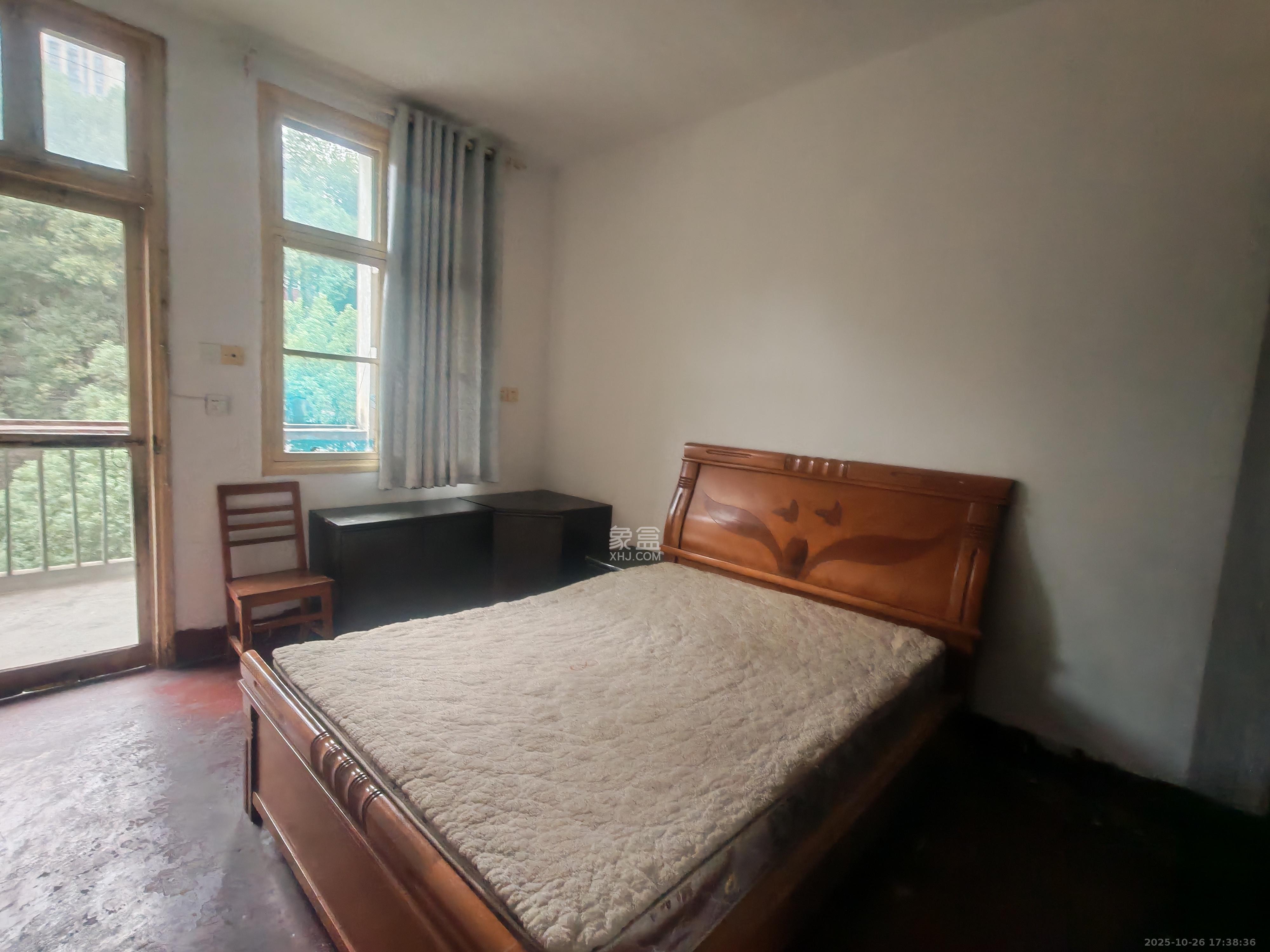 稀土研究院所宿舍  2室1厅1卫    1000.0元/月 稀土研究院所宿舍  2室1厅1卫    1000.0元/月室内图