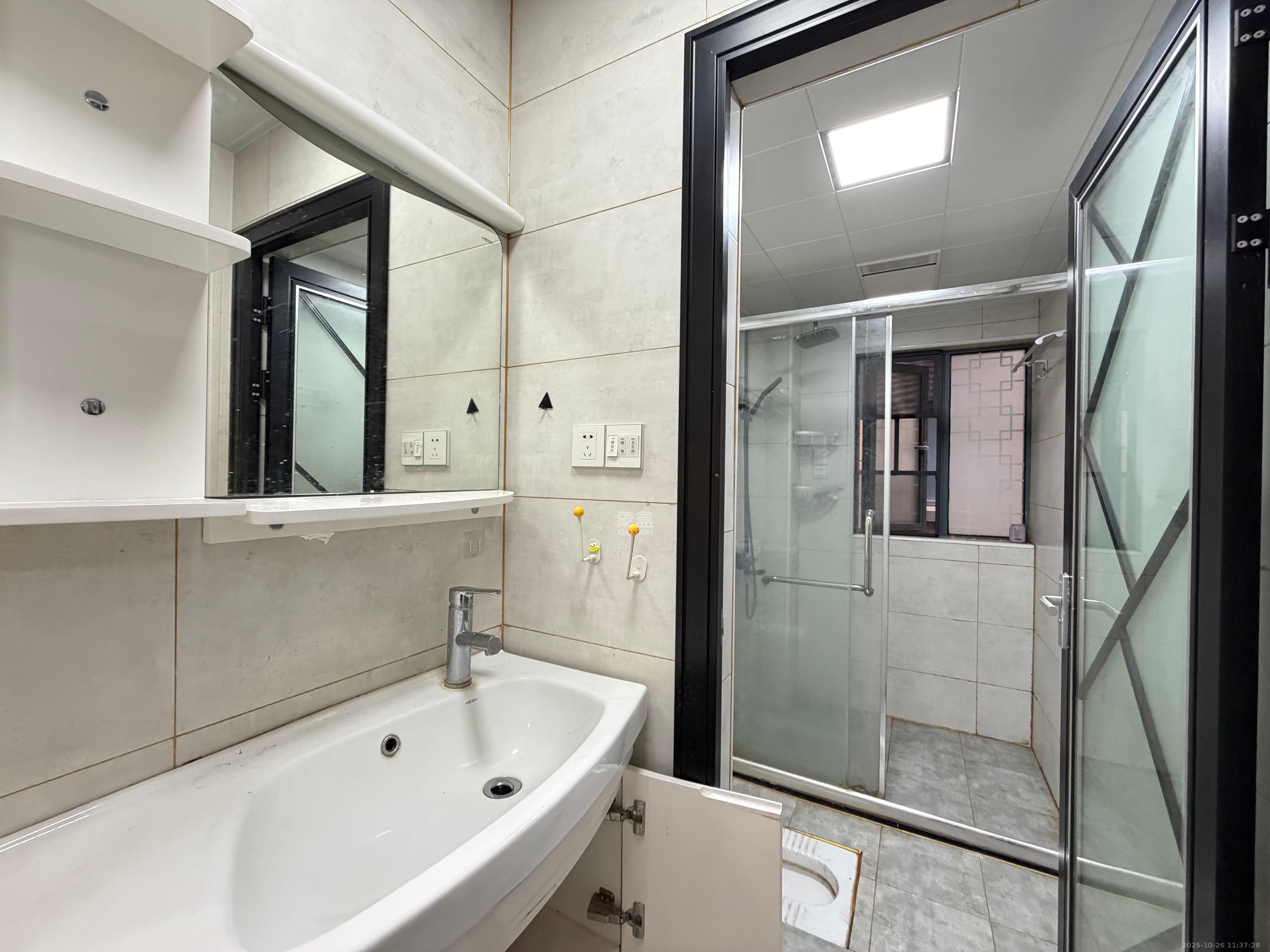 荣盛花语书苑  3室2厅1卫    2800.0元/月室内图