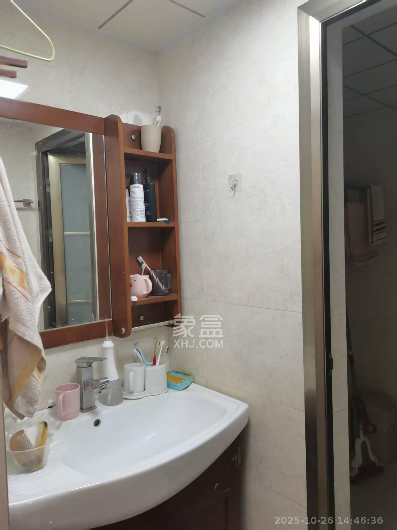 中建芙蓉嘉苑  4室2厅2卫    2600.0元/月 中建芙蓉嘉苑  4室2厅2卫    2600.0元/月室内图