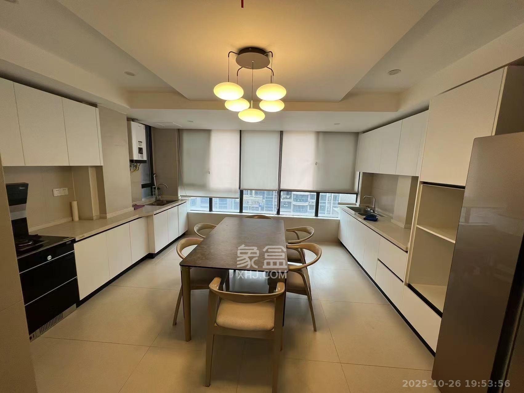 明昇壹城(明昇时代广场)一期  4室2厅1卫    5200.0元/月 明昇壹城(明昇时代广场)一期  4室2厅1卫    5200.0元/月室内图