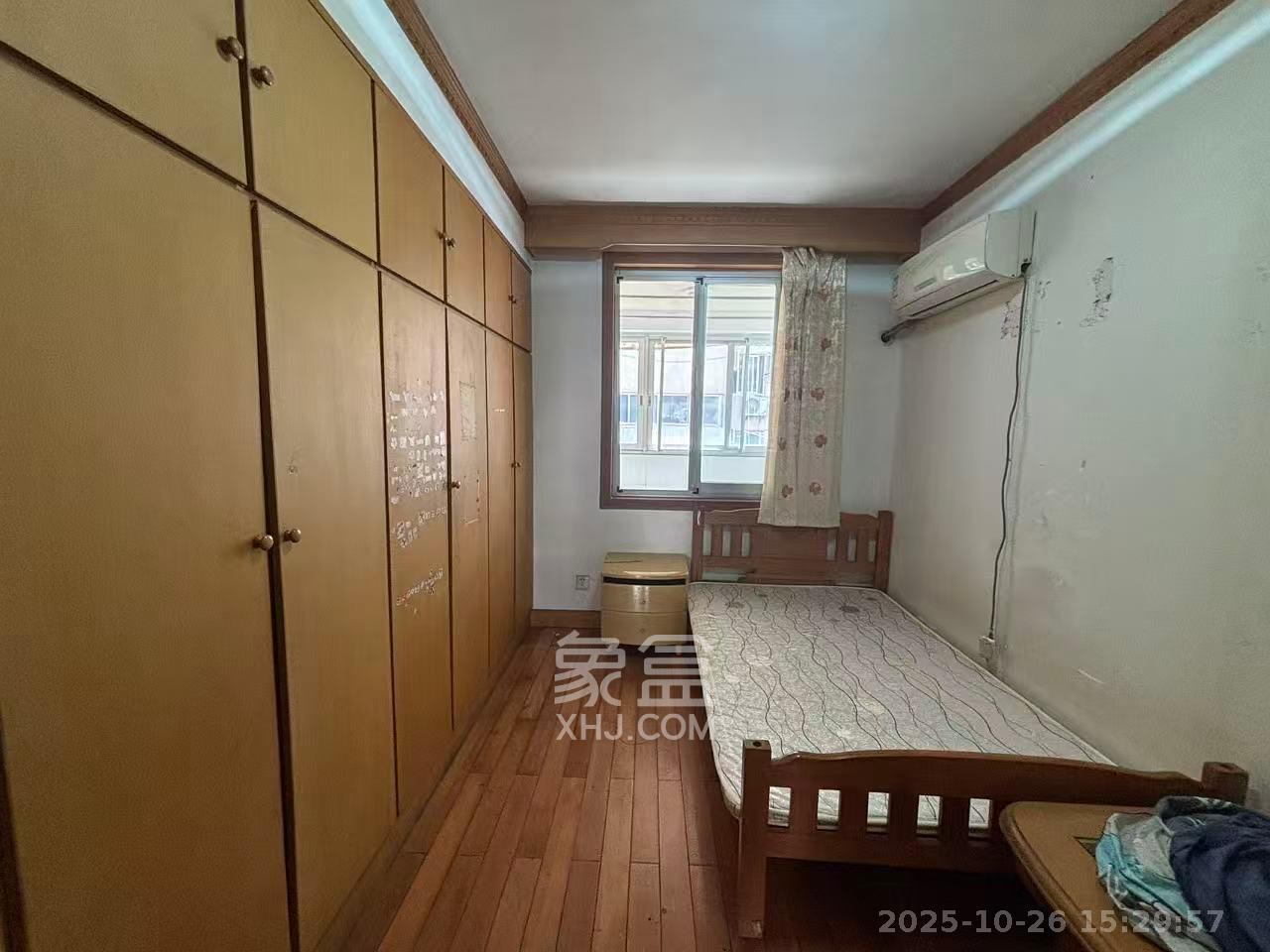 湘计花园  3室2厅1卫    2000.0元/月室内图