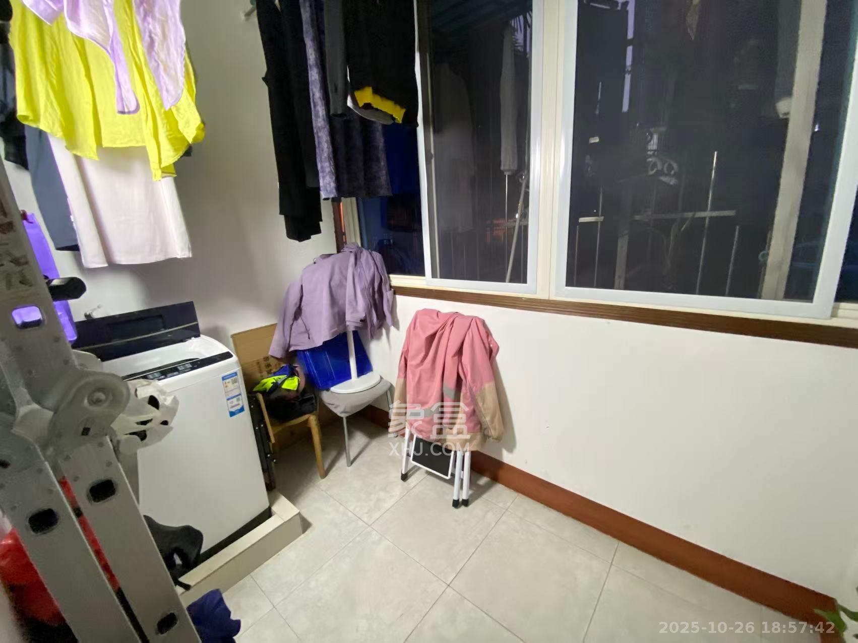 荷花园电信宿舍(天辰荷花苑)  1室1厅1卫    600.0元/月 荷花园电信宿舍(天辰荷花苑)  1室1厅1卫    600.0元/月室内图