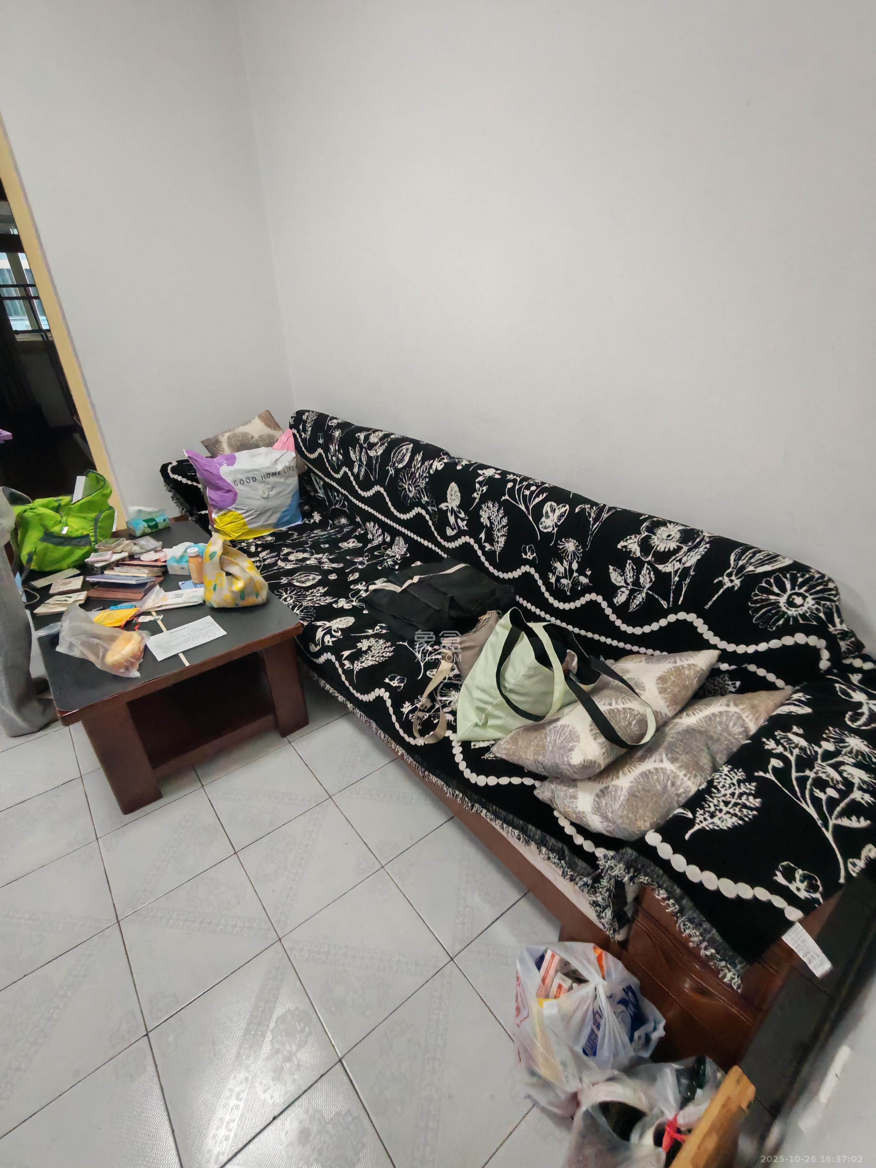 省政府机关二院  1室0厅0卫    2800.0元/月 省政府机关二院  1室0厅0卫    2800.0元/月室内图