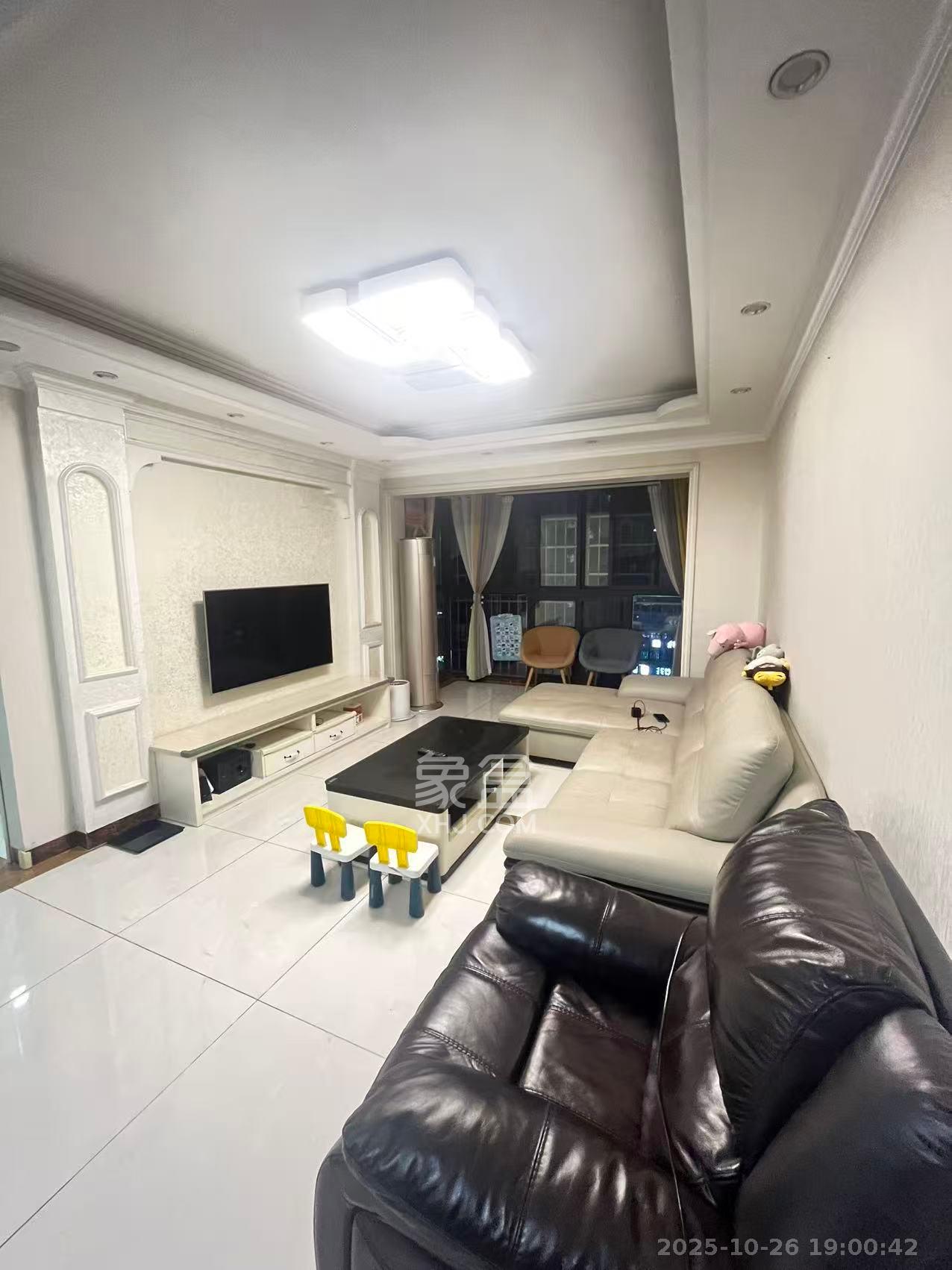 鸿基橄榄君庭  4室2厅2卫    3500.0元/月 鸿基橄榄君庭  4室2厅2卫    3500.0元/月室内图