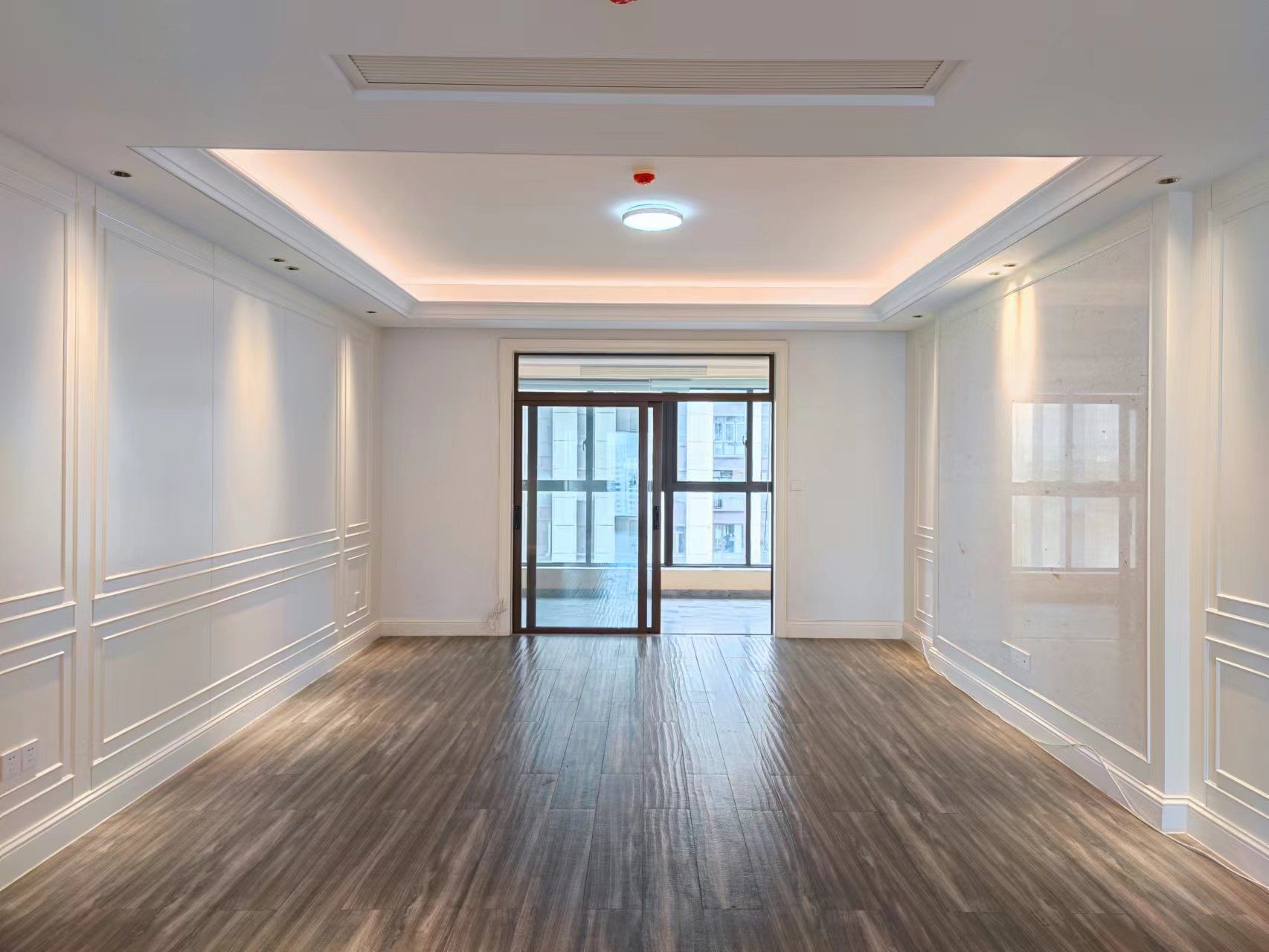 海航豪庭北苑 4室2厅3卫 9000.0元/月 海航豪庭北苑 4室2厅3卫 9000.0元/月室内图