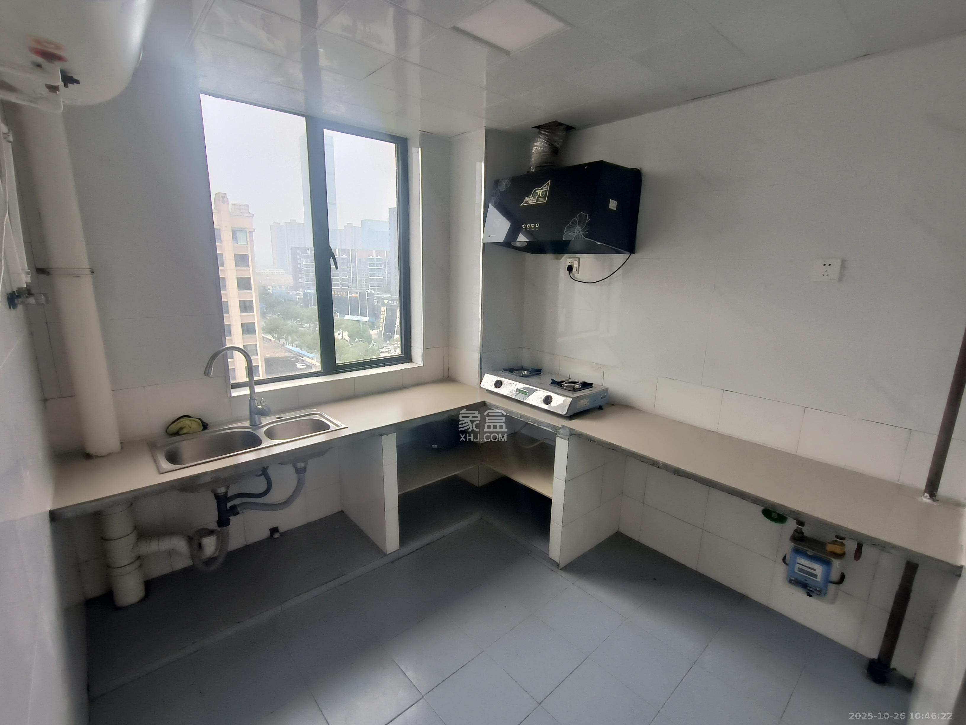 三江花中城 3室2厅2卫 3000.0元/月 三江花中城 3室2厅2卫 3000.0元/月室内图