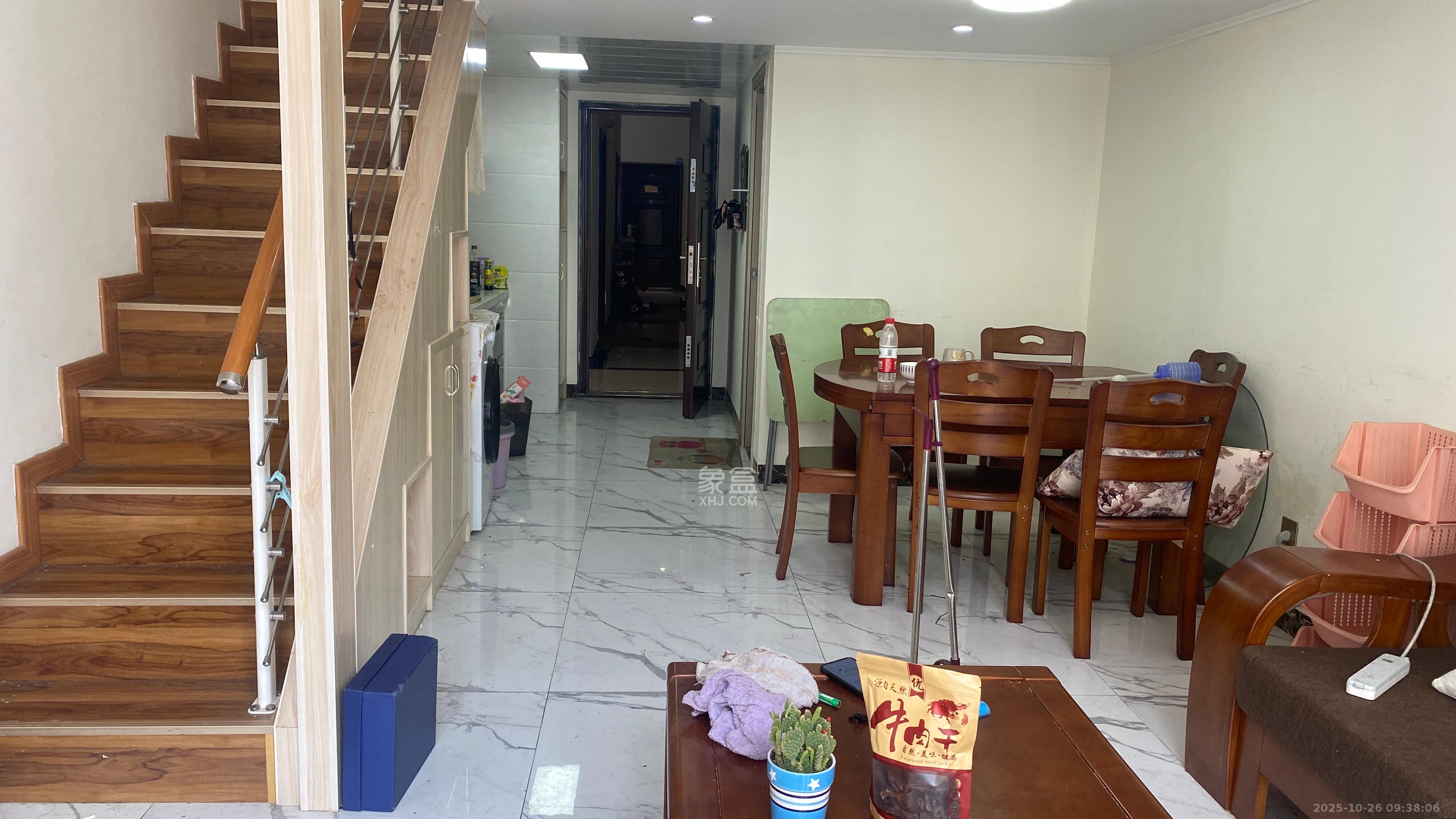 中建芙蓉嘉苑 1室1厅1卫 1600.0元/月 中建芙蓉嘉苑 1室1厅1卫 1600.0元/月室内图