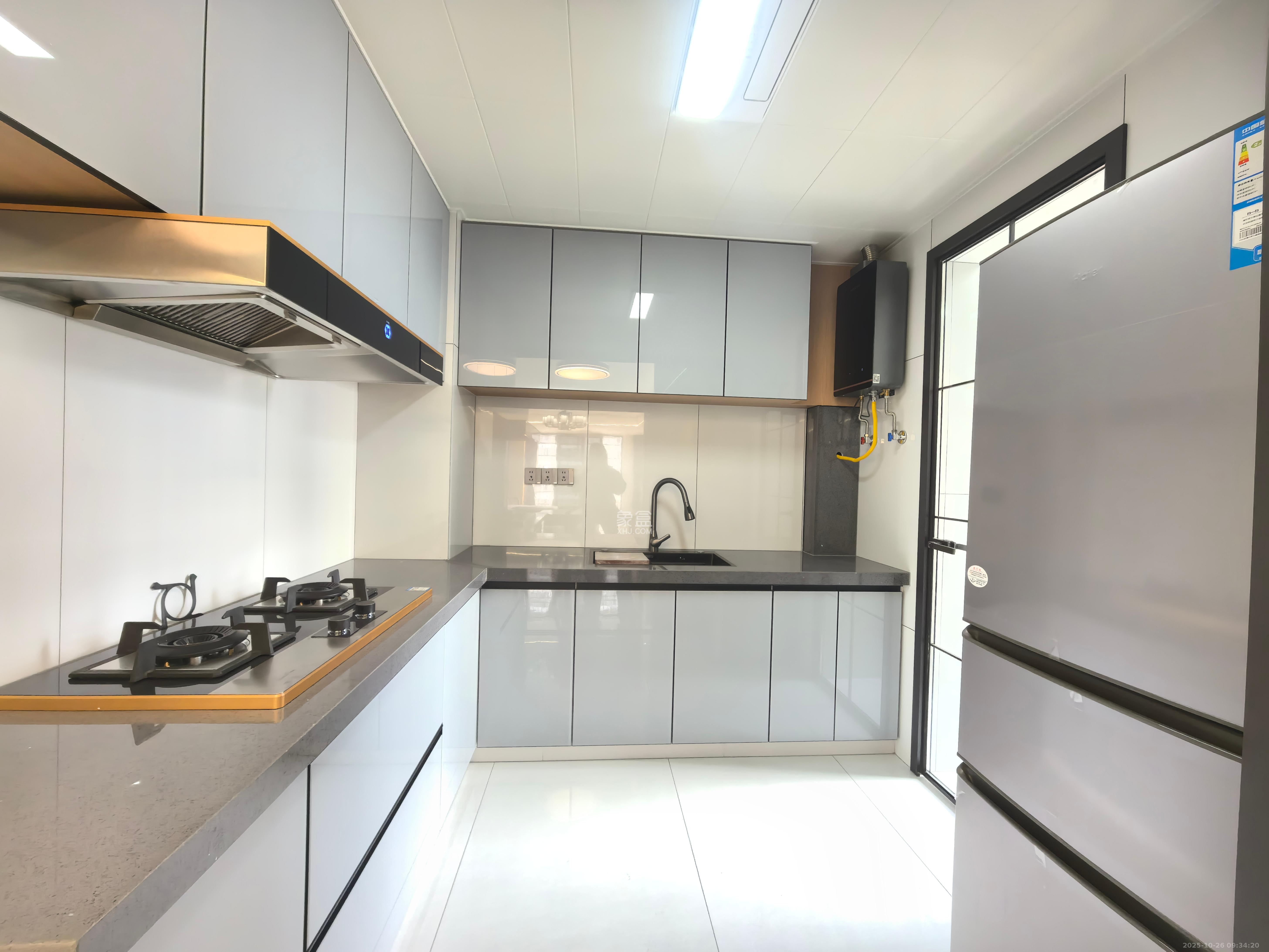 谷山景苑  3室2厅2卫    2400.0元/月 谷山景苑  3室2厅2卫    2400.0元/月室内图