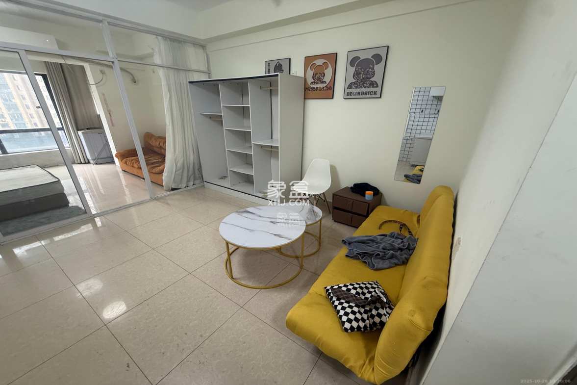 润芳园 1室1厅1卫 1600.0元/月 润芳园 1室1厅1卫 1600.0元/月室内图