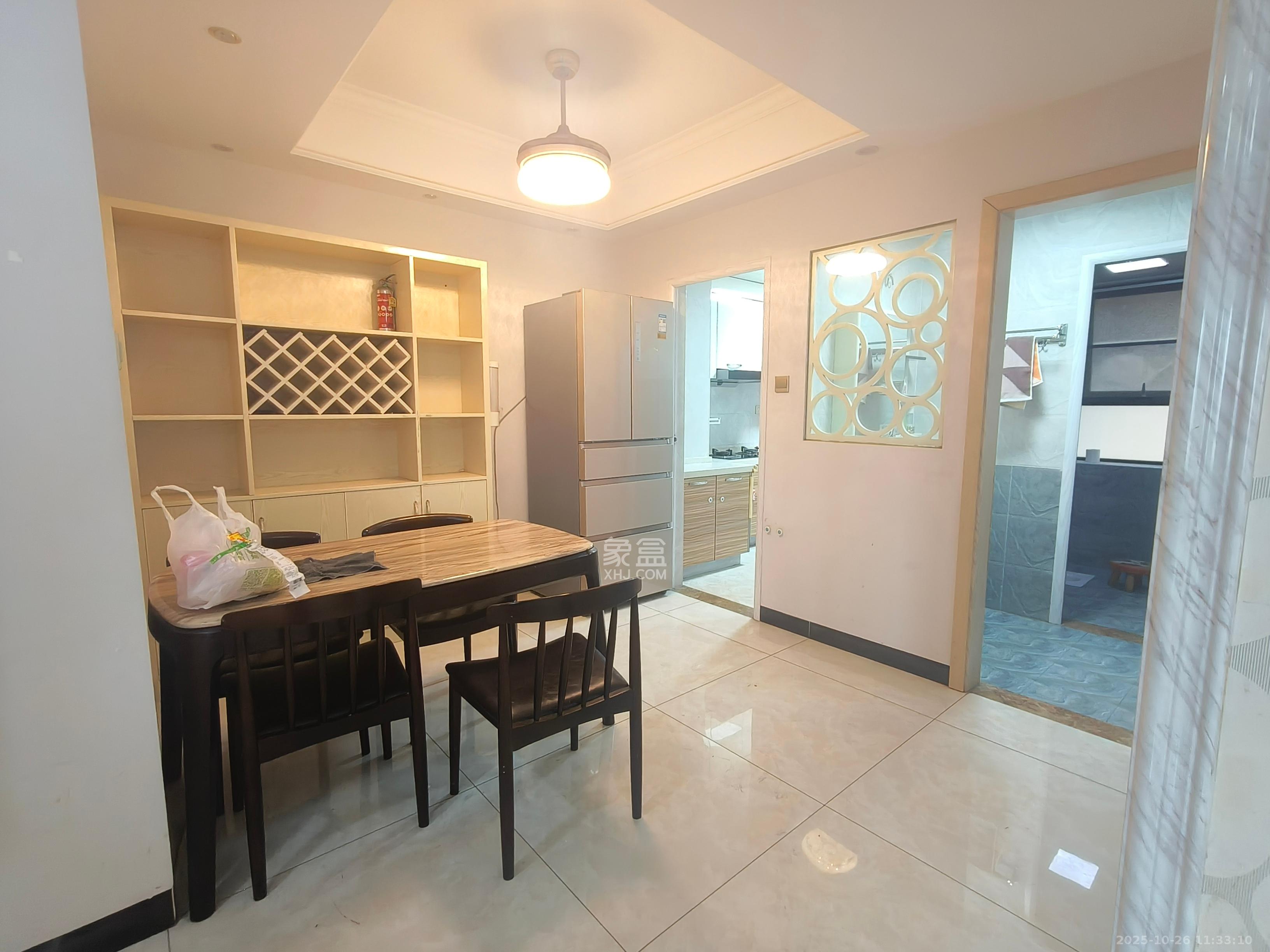 德茂公寓  2室1厅1卫    2400.0元/月 德茂公寓  2室1厅1卫    2400.0元/月室内图