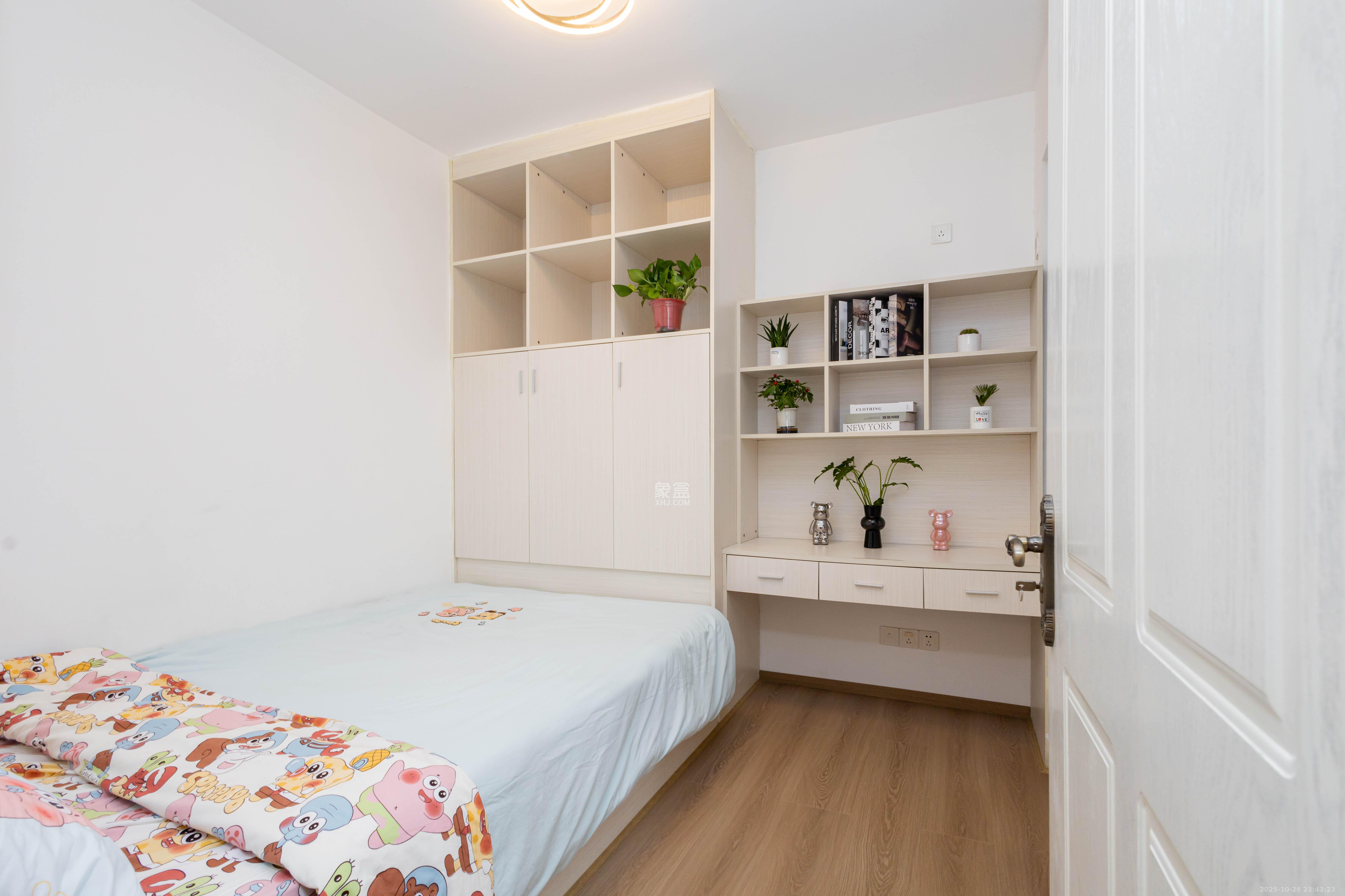 中欣楚天雅郡  3室2厅1卫    60.8万卧室