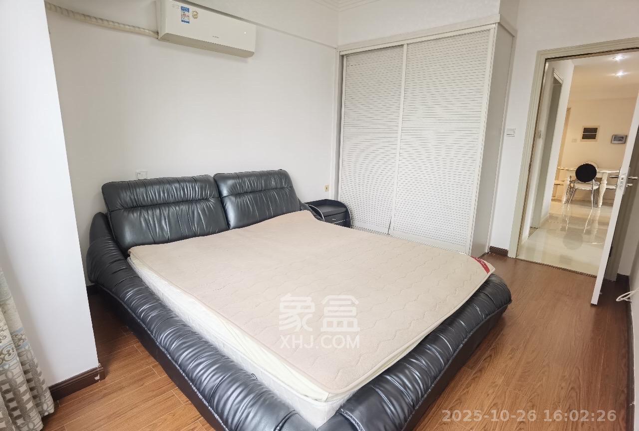 西子一间  2室1厅1卫    2200.0元/月室内图