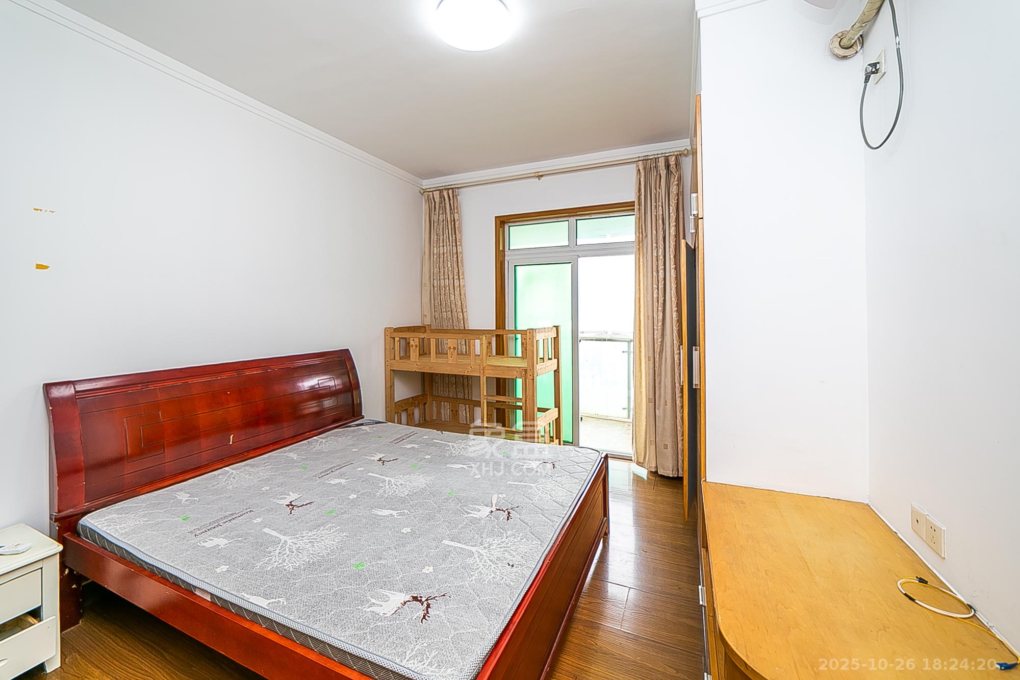 万事佳景园  3室2厅2卫    75.8万卧室