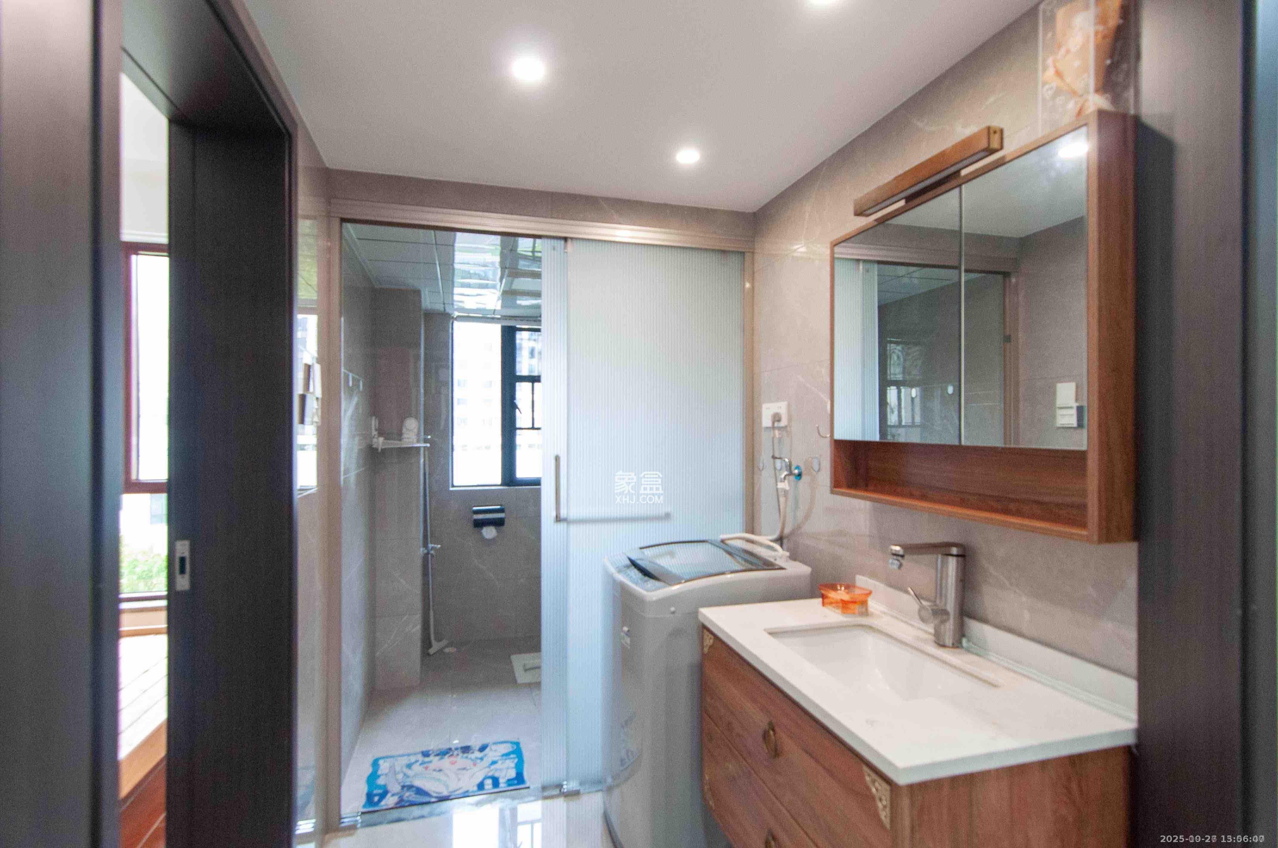 长房梅溪香山  4室2厅2卫    5000.0元/月室内图