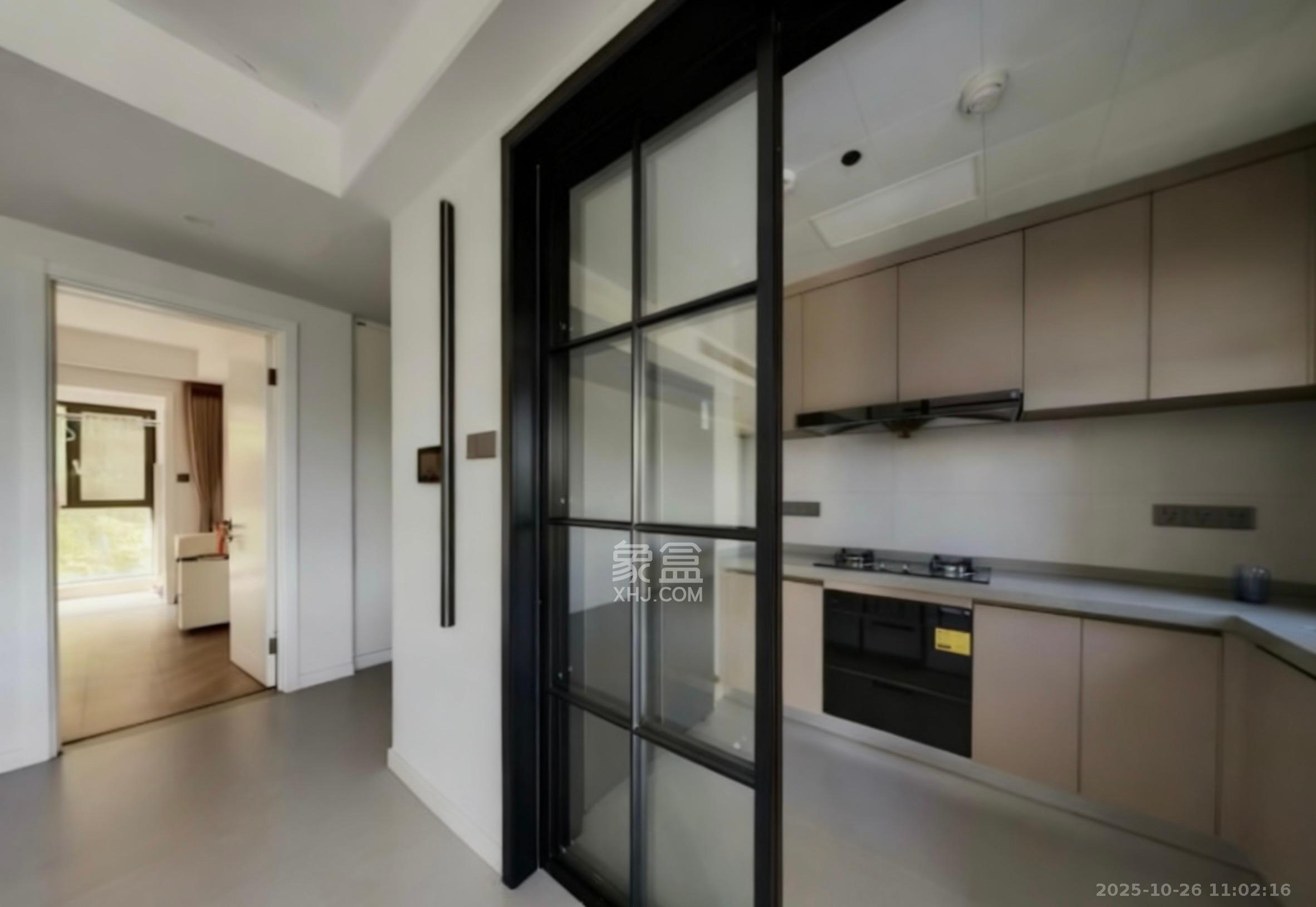 卓越浅水湾  4室2厅2卫    4500.0元/月 卓越浅水湾  4室2厅2卫    4500.0元/月室内图