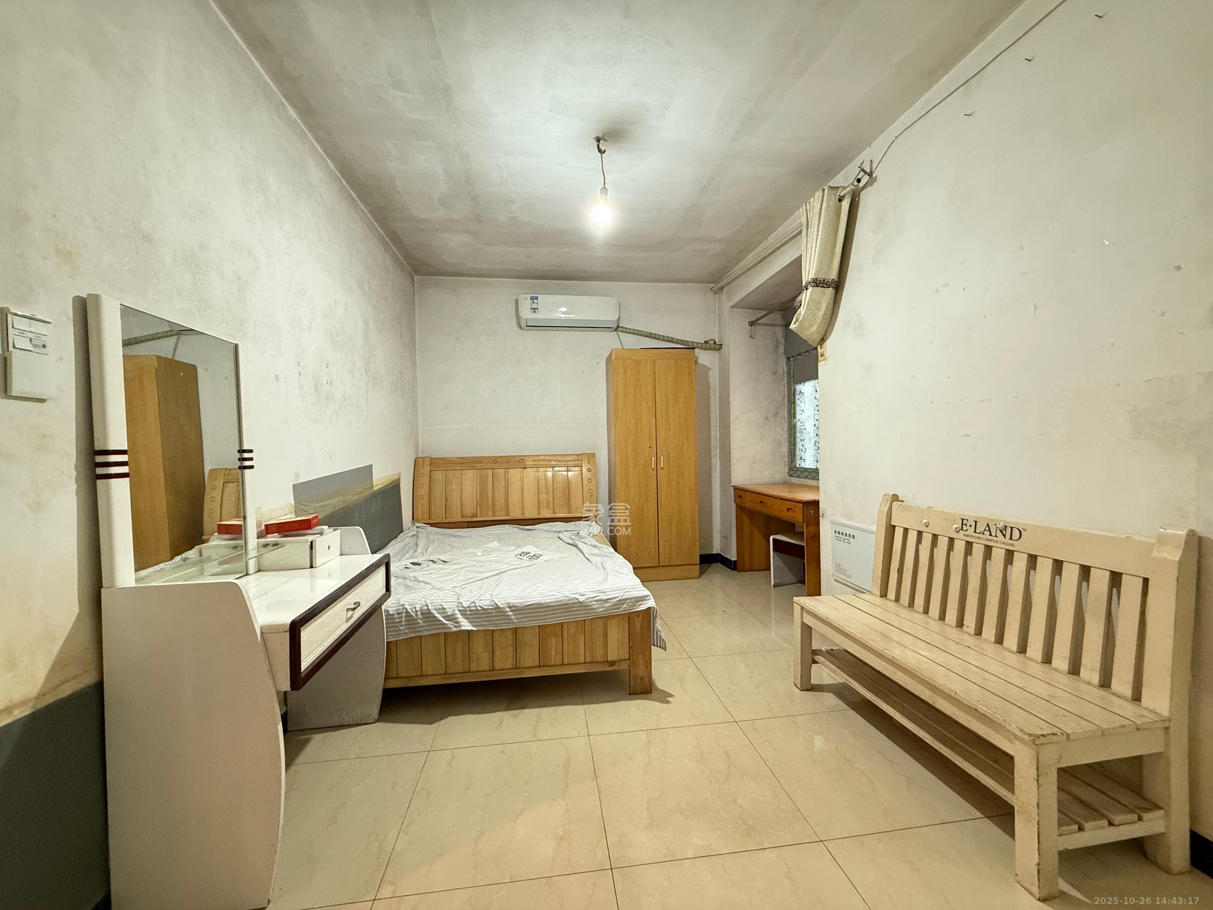 阿弥岭一二片  1室1厅1卫    850.0元/月