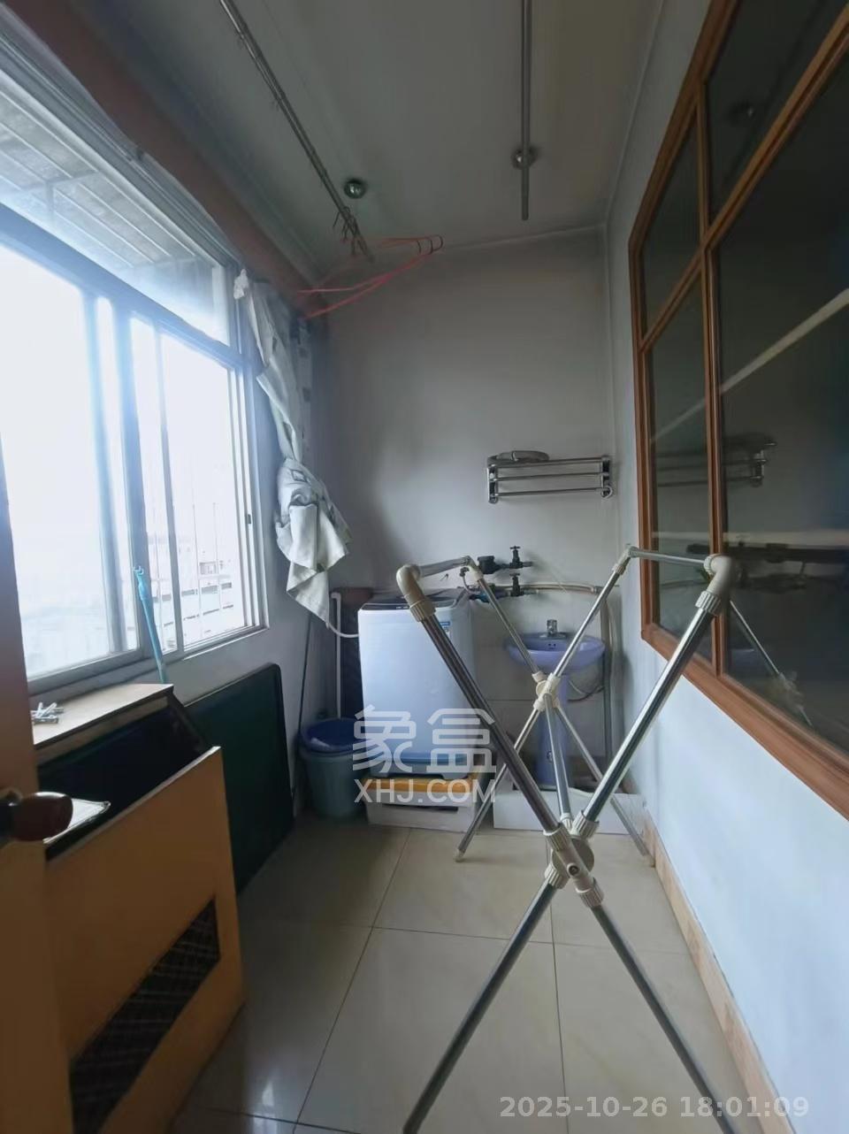 司法厅宿舍  3室2厅1卫    2200.0元/月室内图