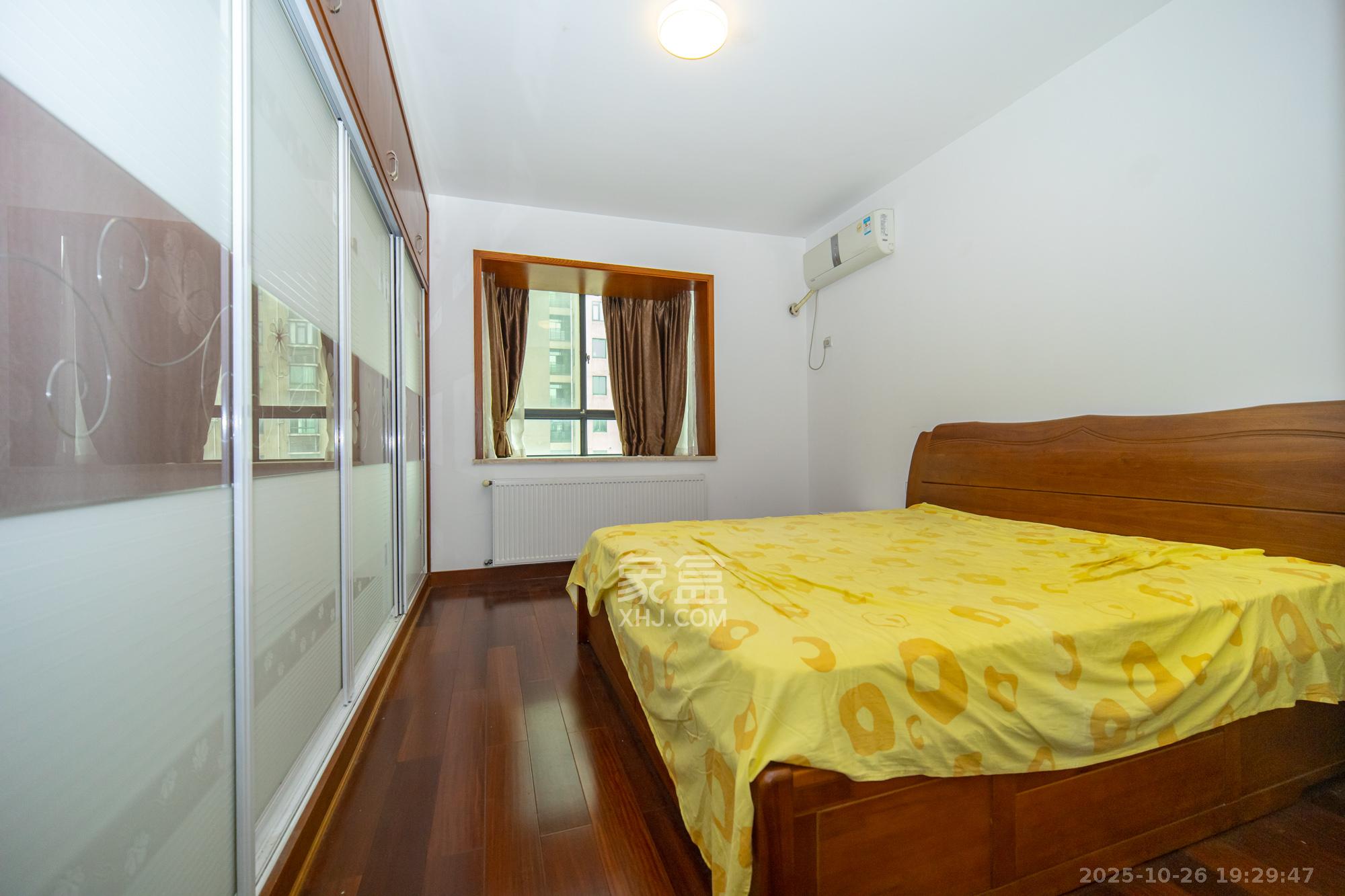 申湘宽境  3室2厅2卫    67.8万卧室