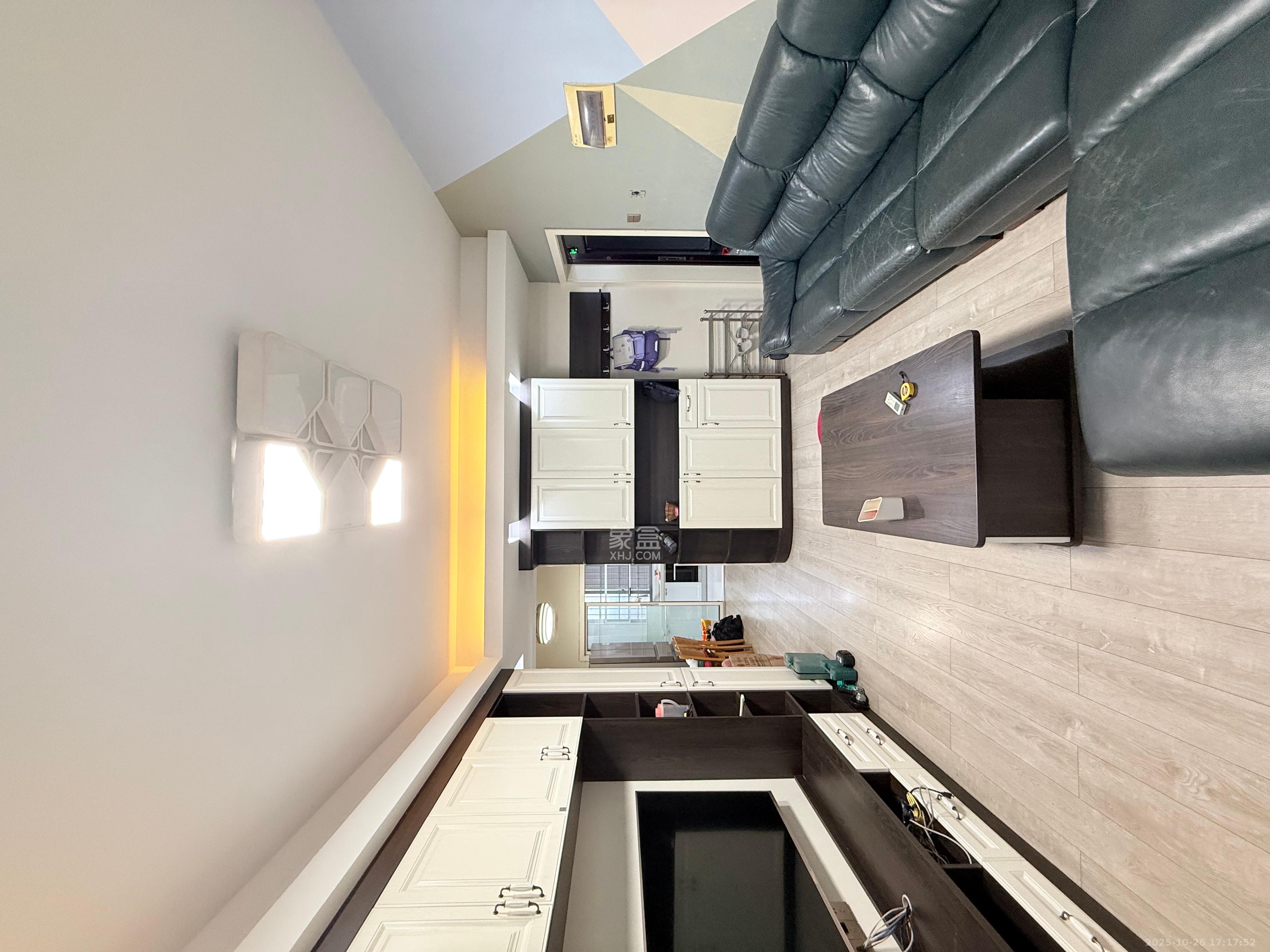 月湖兰庭 1室2厅1卫 2500.0元/月 月湖兰庭 1室2厅1卫 2500.0元/月室内图