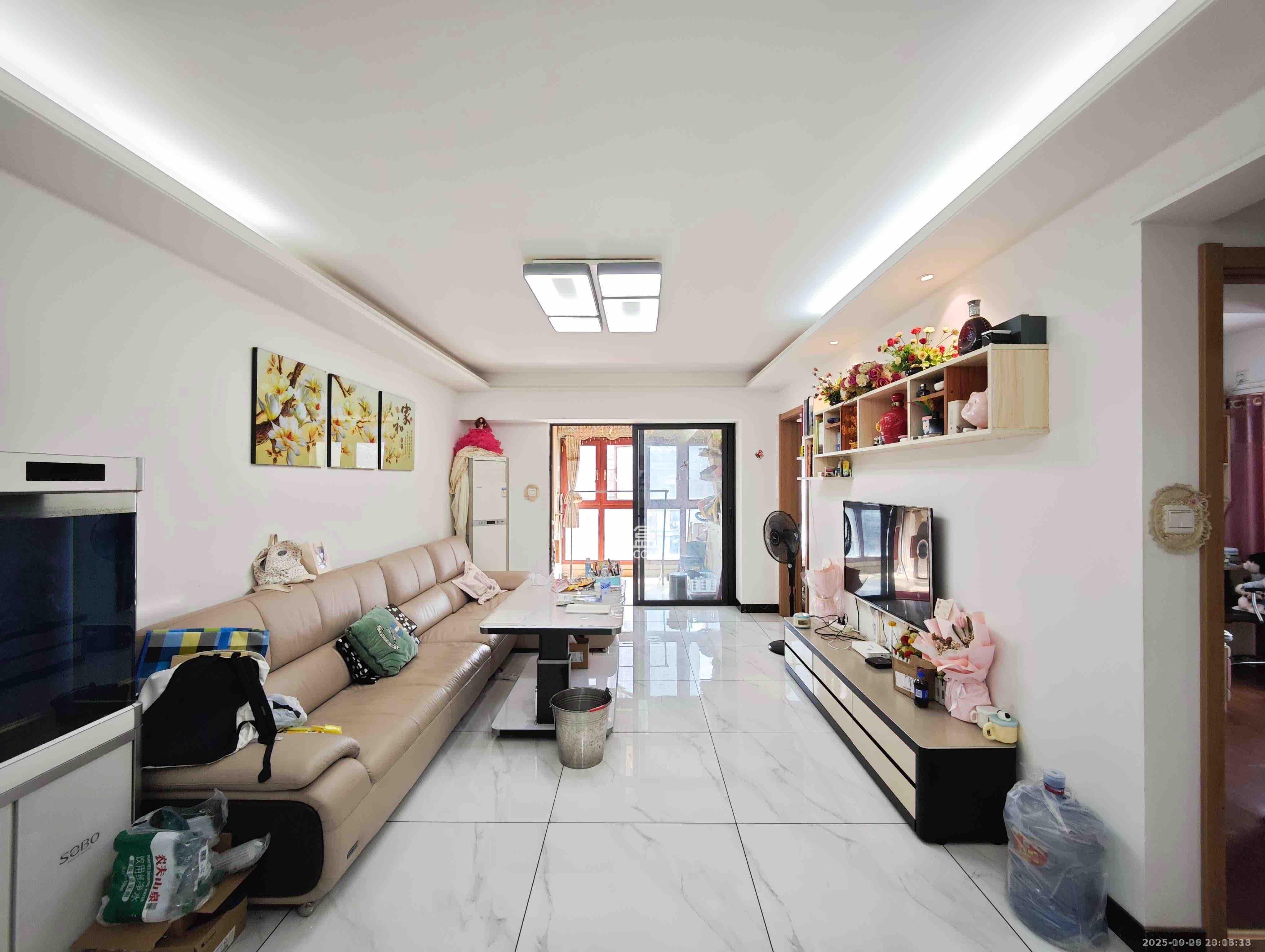 万科魅力之城非凡里  3室1厅2卫    2600.0元/月室内图