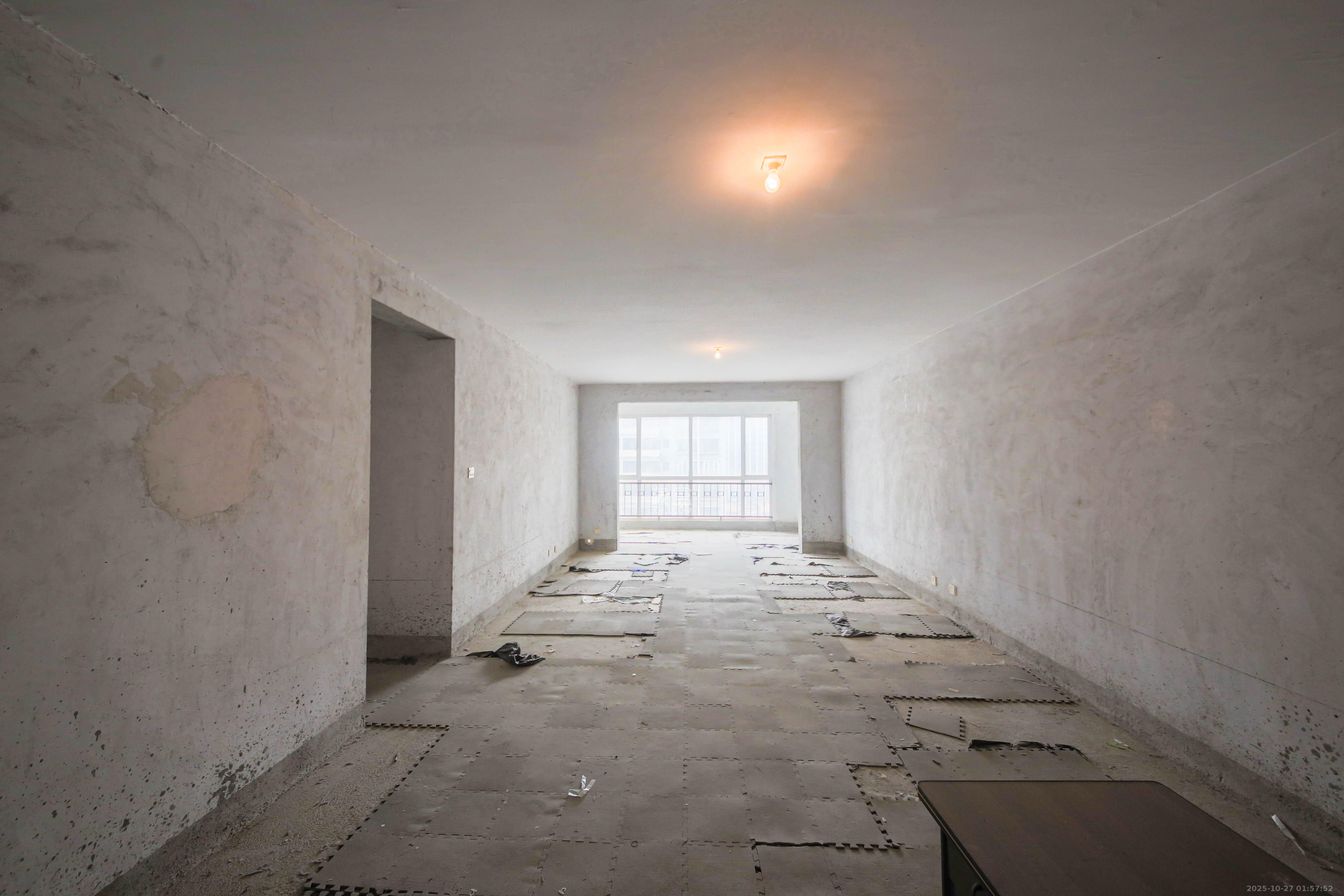 君临青园花都  3室2厅2卫    95.0万