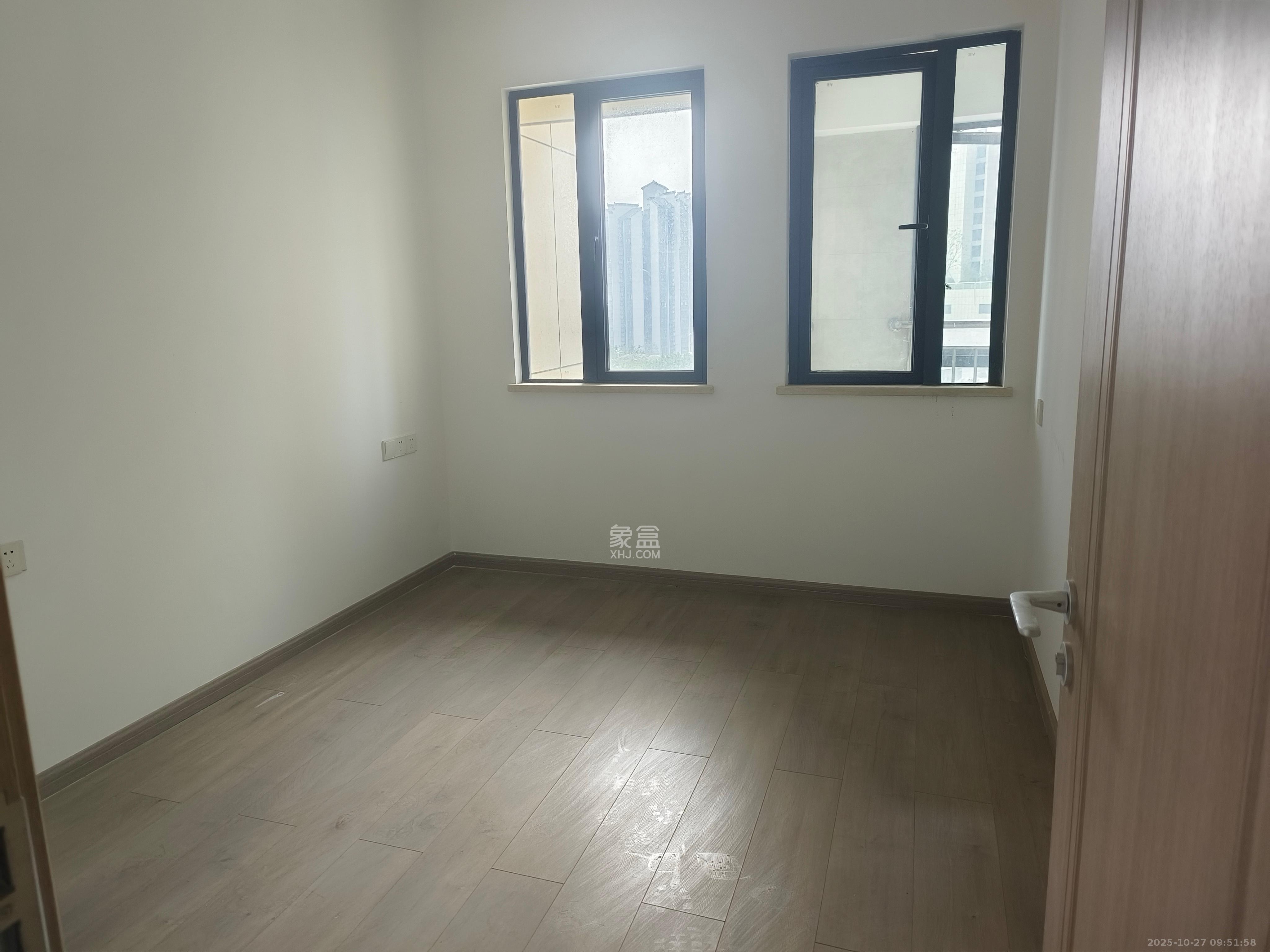 建投象山国际  3室2厅2卫    2800.0元/月室内图