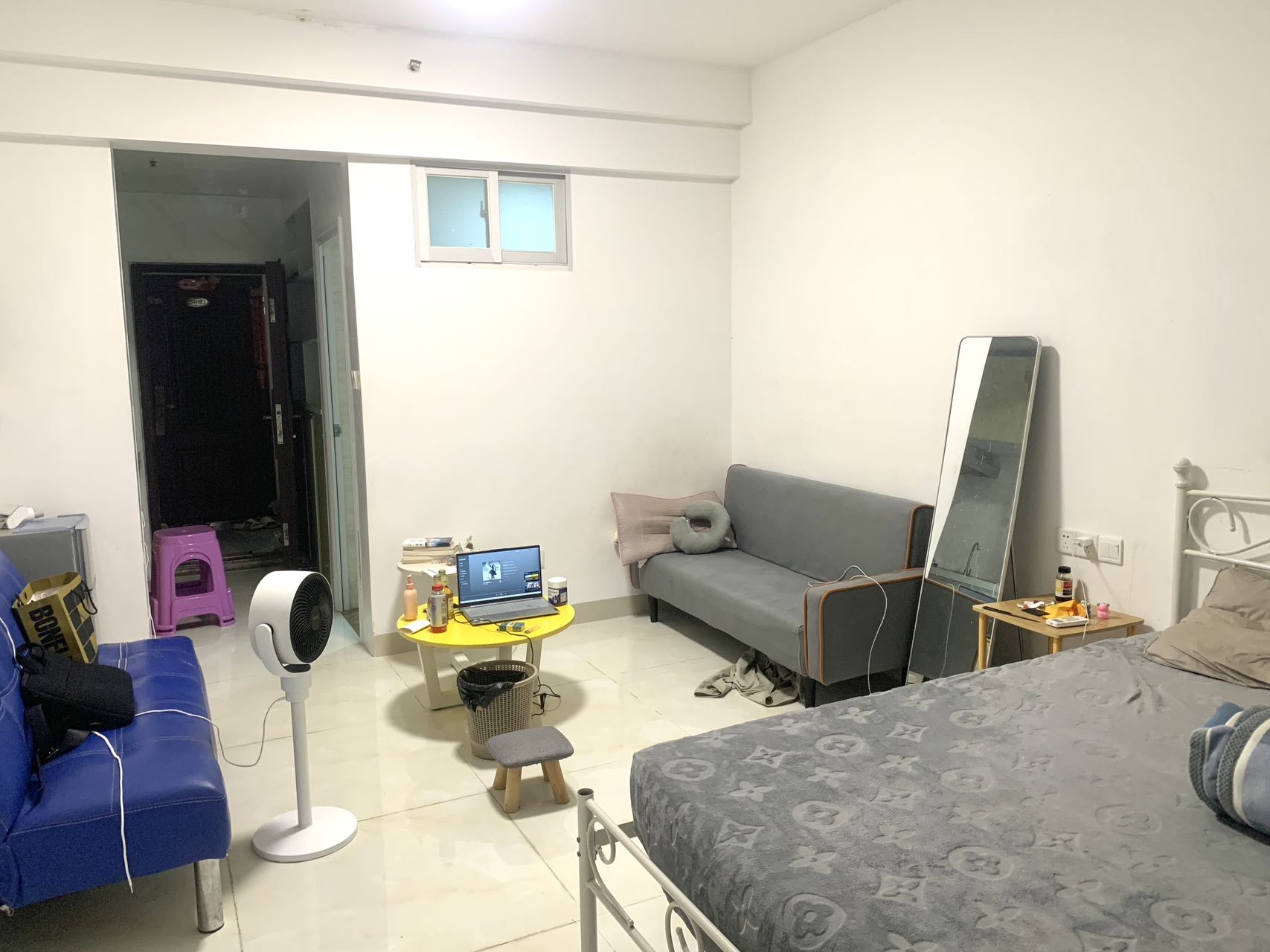 东线一号  1室0厅1卫    1400.0元/月室内图