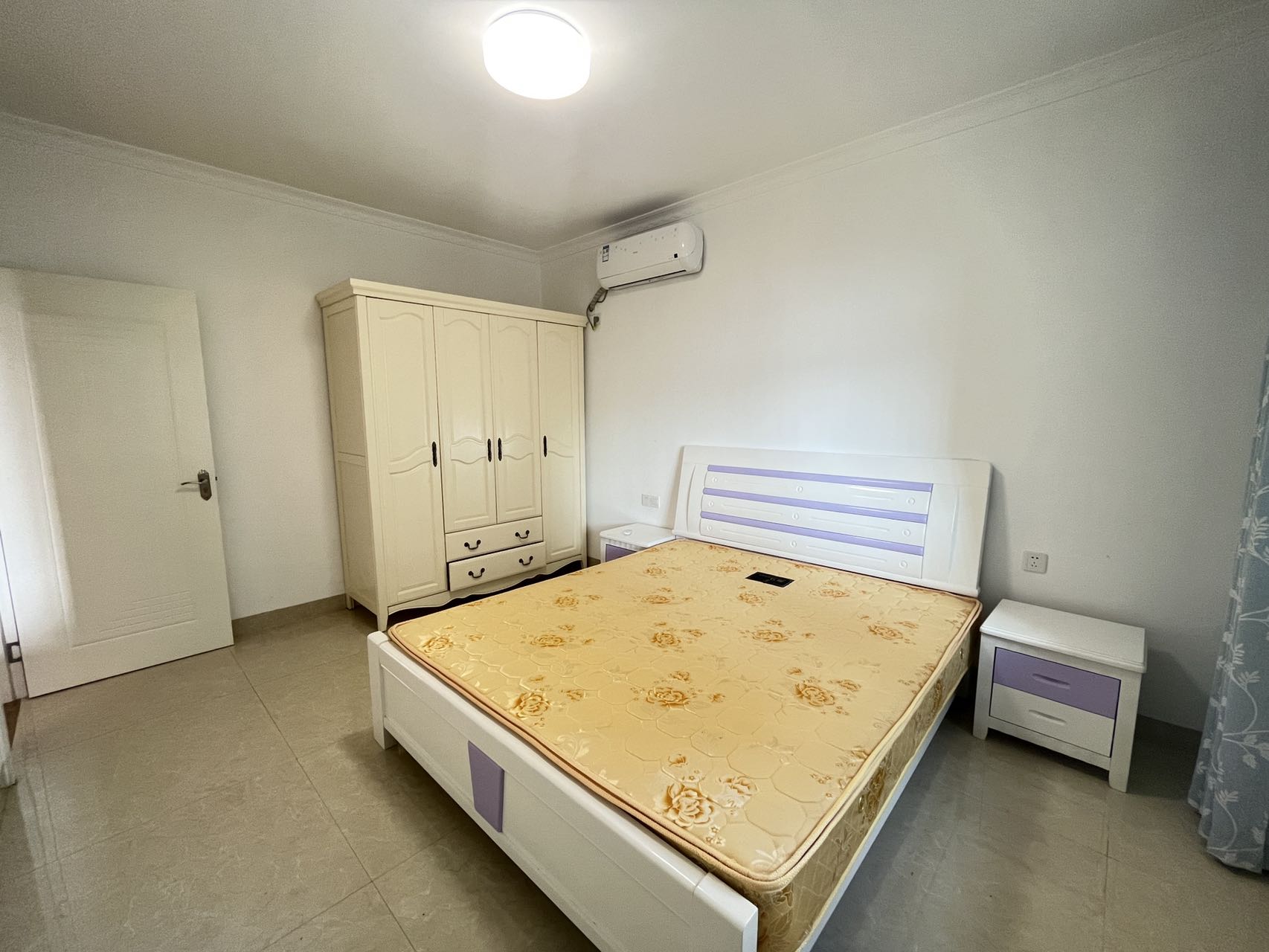 国兴城（C区）  2室2厅1卫    3400.0元/月室内图