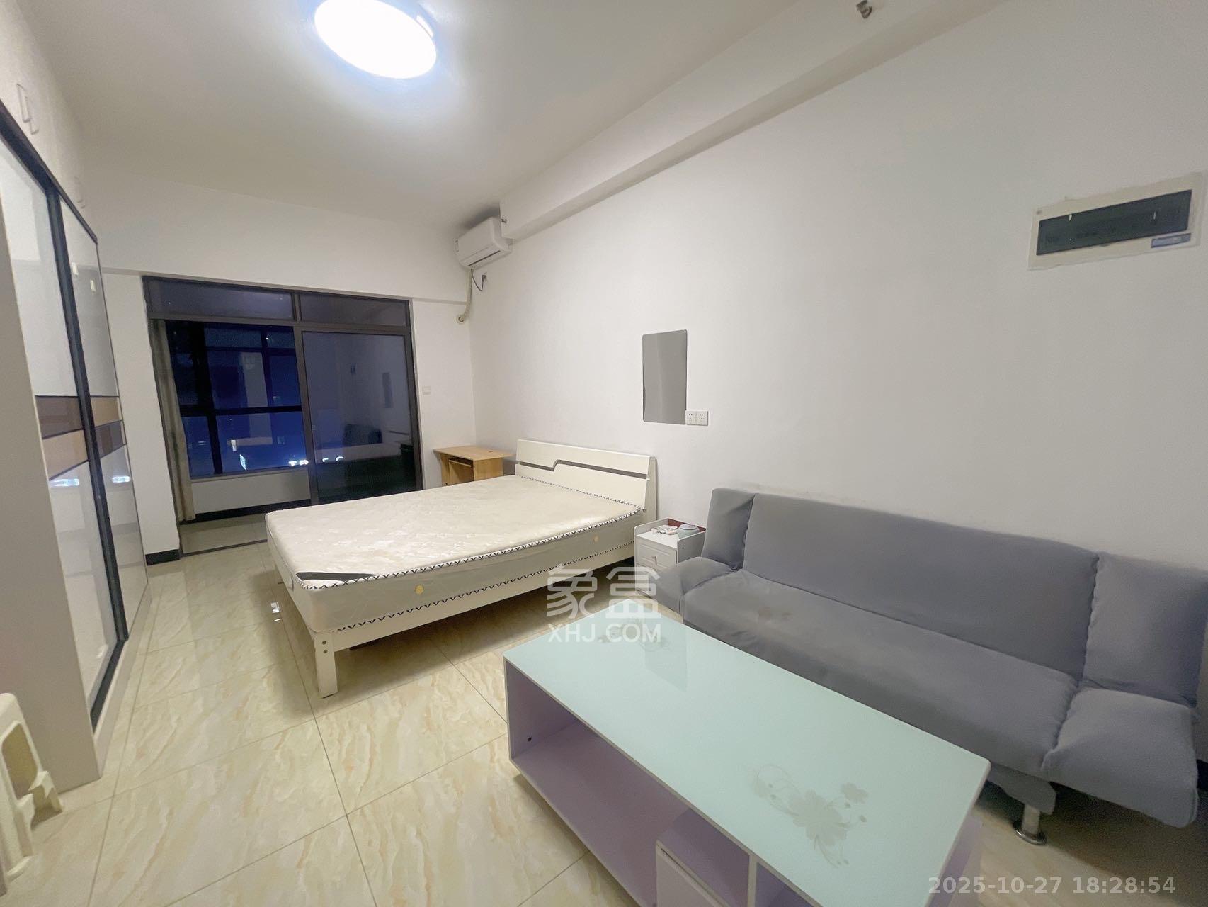 梅溪国际公寓(步步高新天地) 1室1厅1卫 1700.0元/月 梅溪国际公寓(步步高新天地) 1室1厅1卫 1700.0元/月室内图