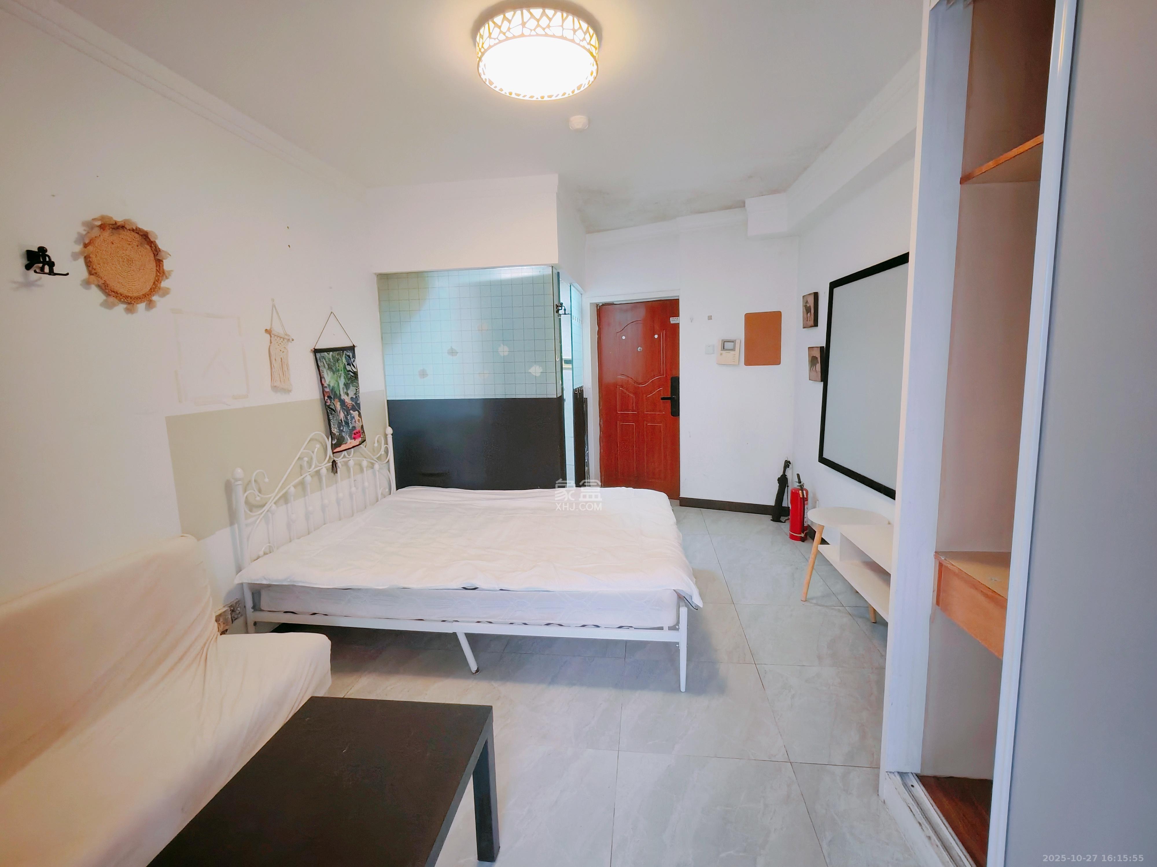 兰卡威国际  1室1厅1卫    1400.0元/月室内图