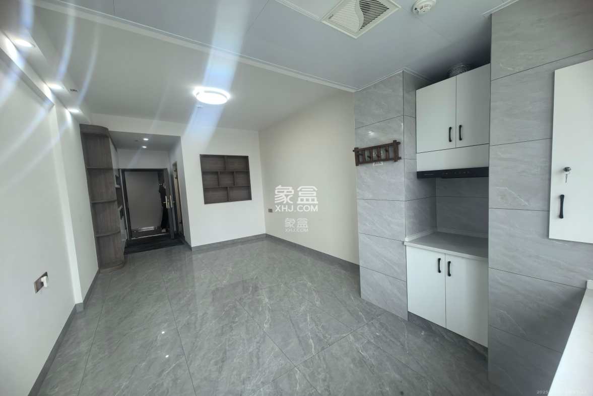 卓越伊景寓 1室0厅0卫 1800.0元/月 卓越伊景寓 1室0厅0卫 1800.0元/月室内图