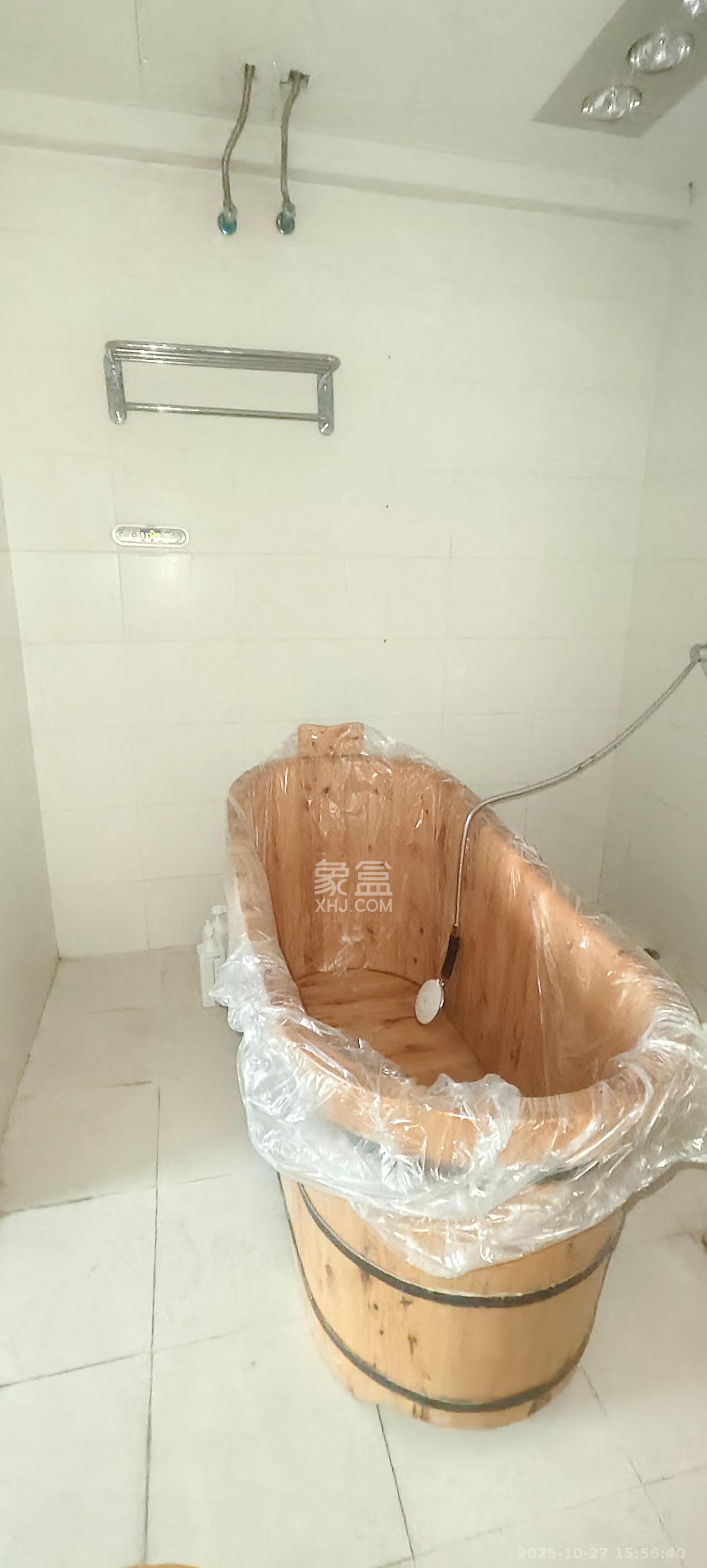 麓谷坐标   146.0㎡      3800.0元/月室内图