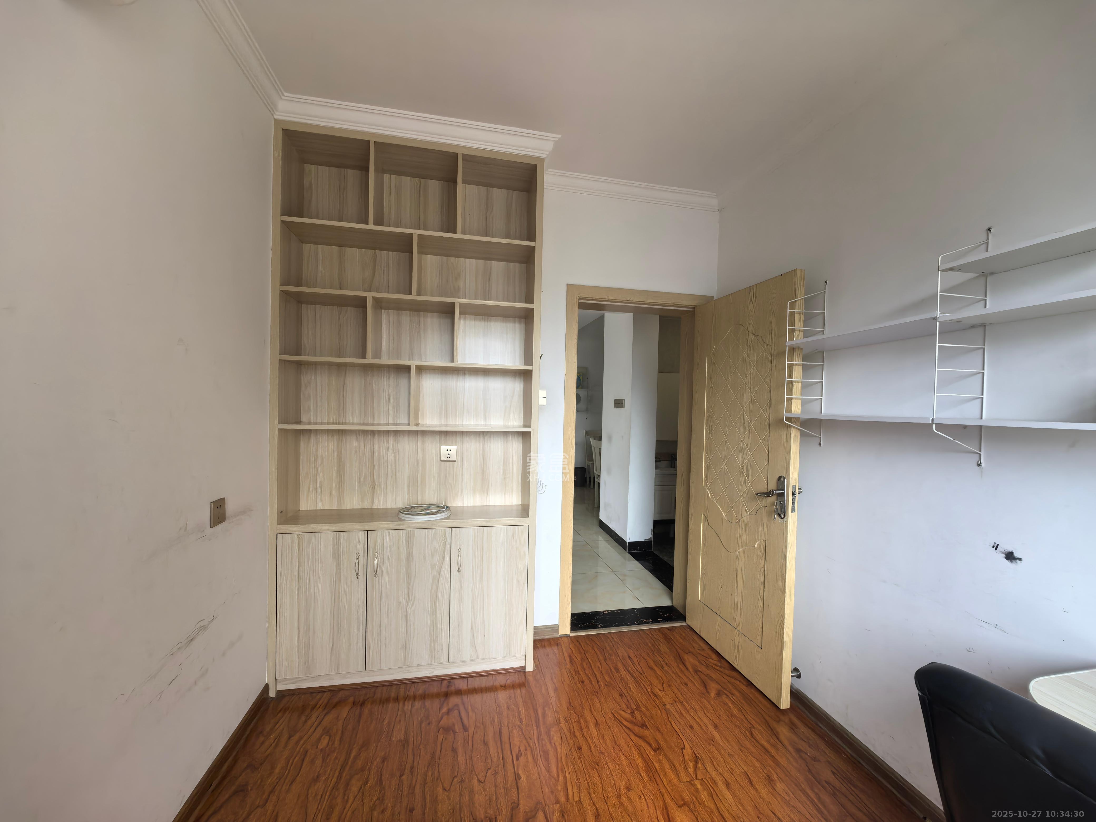 中海梅溪湖壹号  3室2厅1卫    2300.0元/月室内图