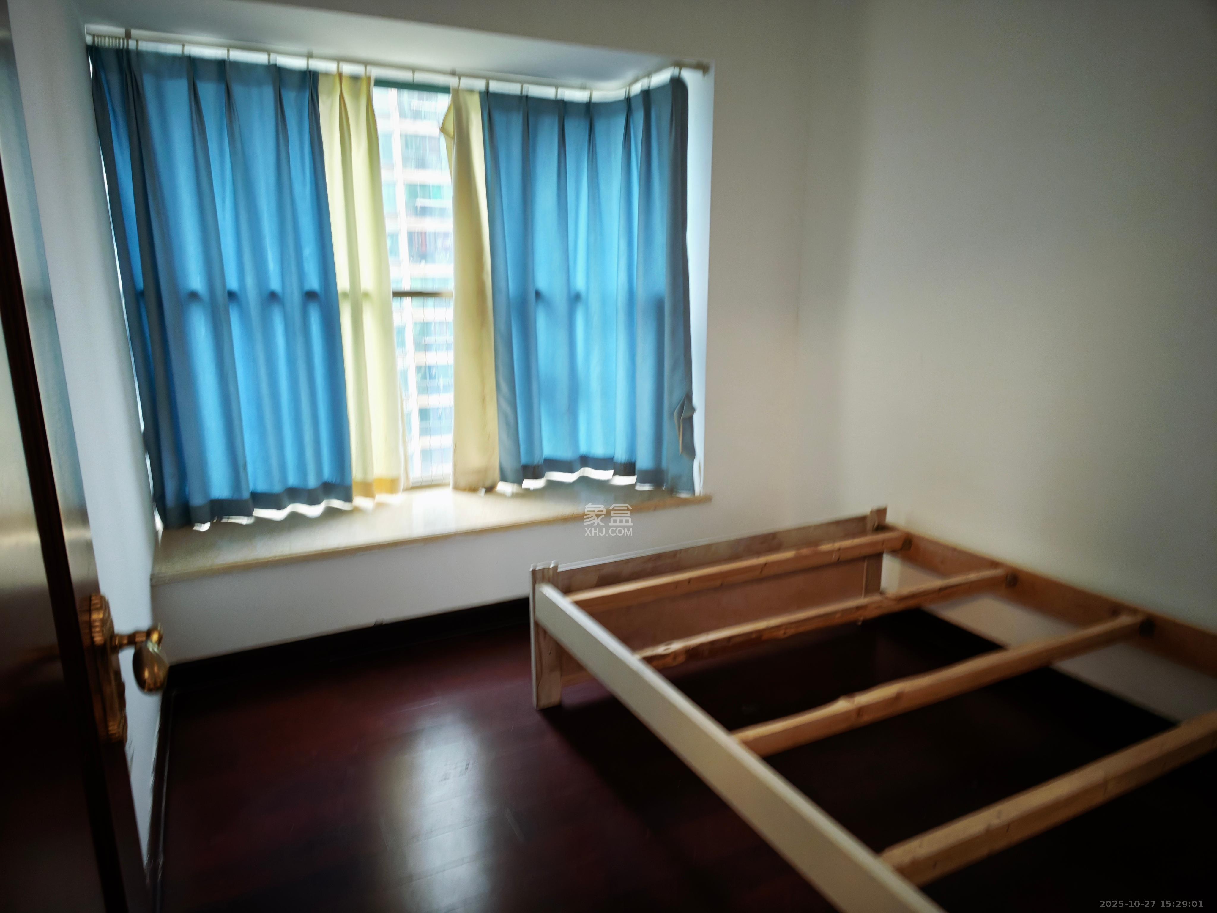 恒大华府  3室2厅1卫    2200.0元/月 恒大华府  3室2厅1卫    2200.0元/月室内图