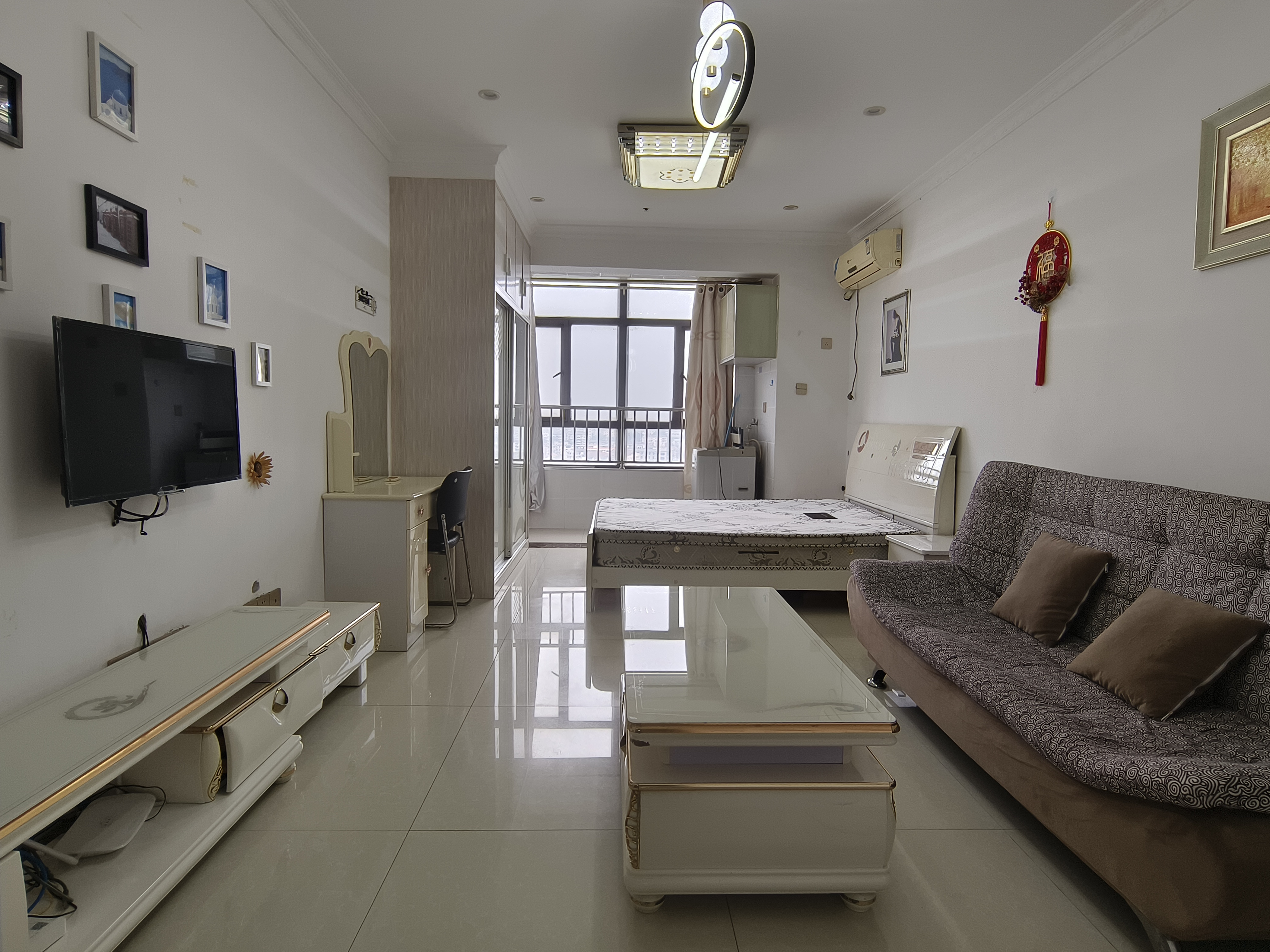 梓山湖公馆 1室1厅1卫 19.8万 梓山湖公馆 1室1厅1卫 19.8万客厅