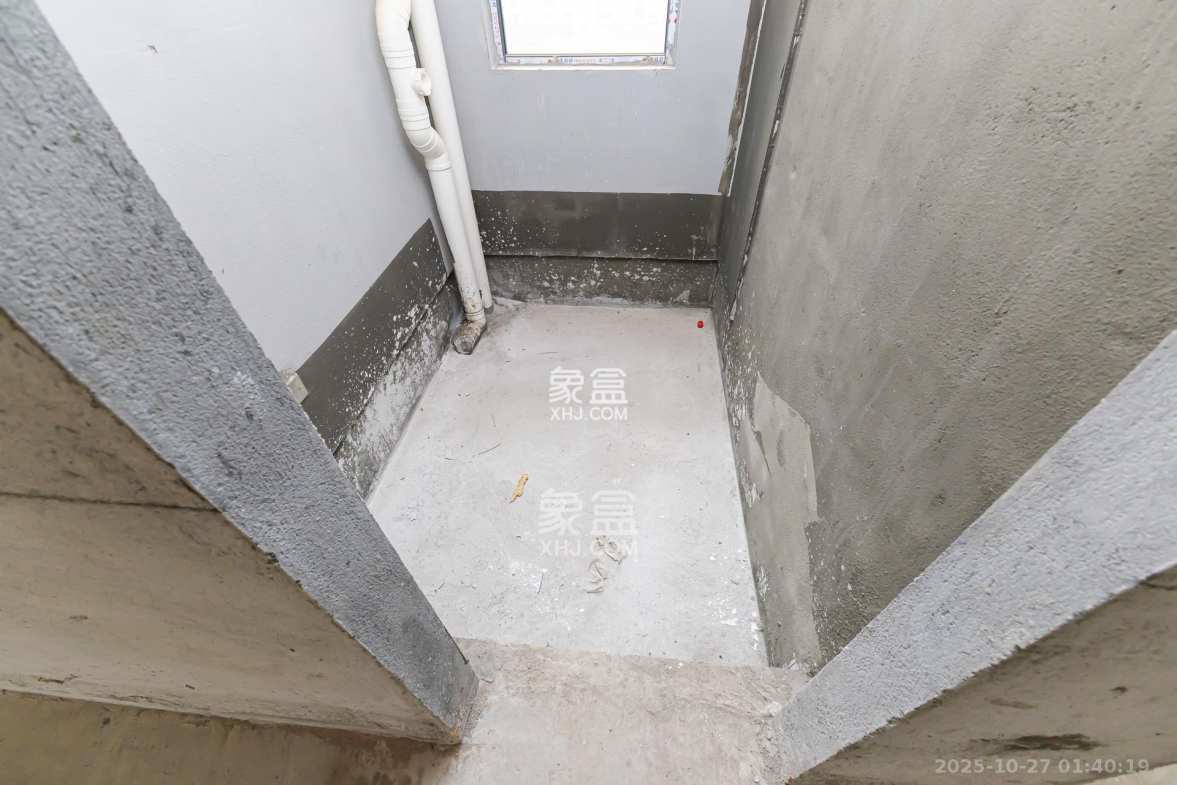 明发阅江悦府 4室2厅2卫 95.0万 明发阅江悦府 4室2厅2卫 95.0万卫生间