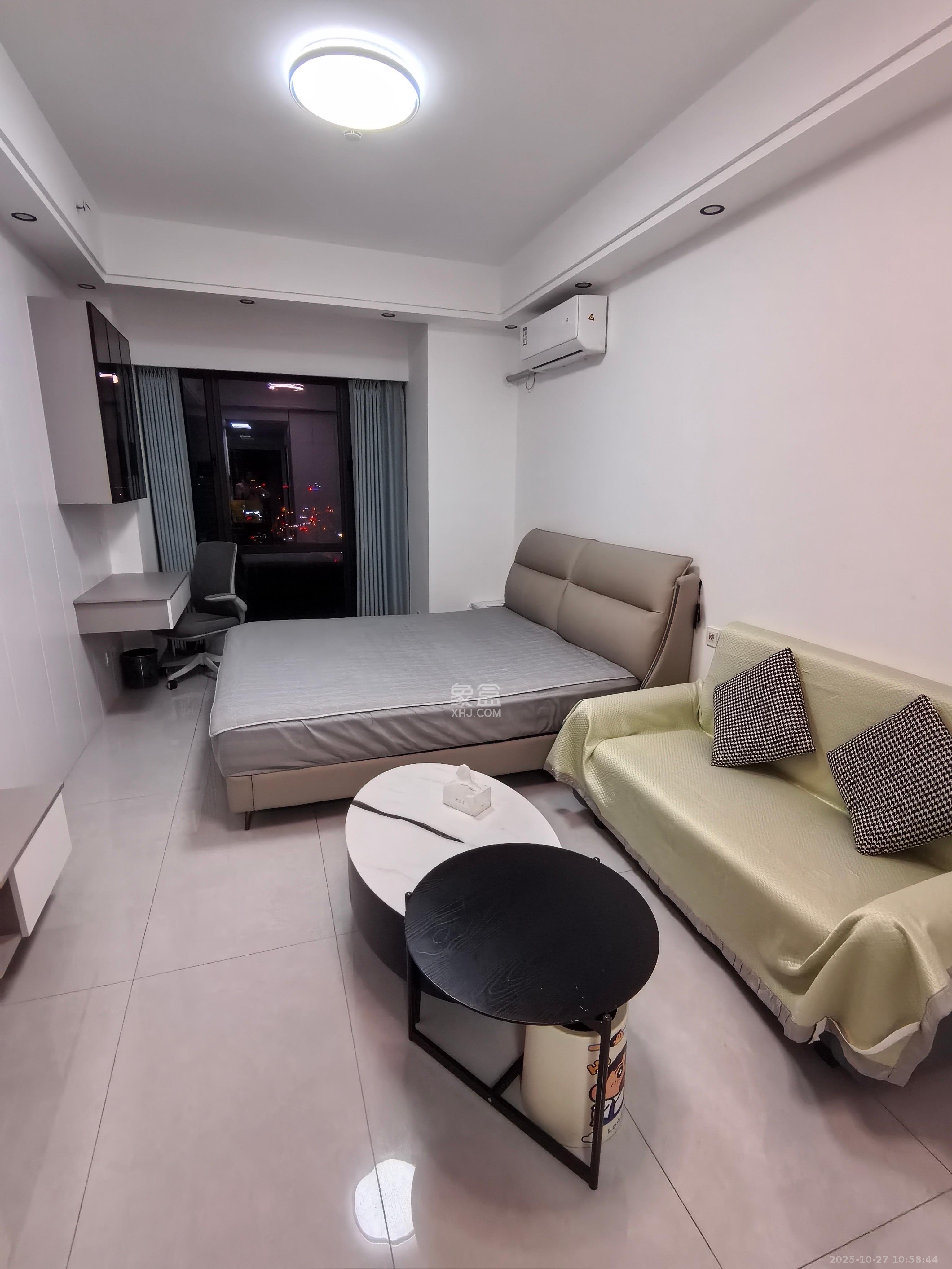 鄱阳汇金中心 1室0厅0卫 1400.0元/月 鄱阳汇金中心 1室0厅0卫 1400.0元/月室内图