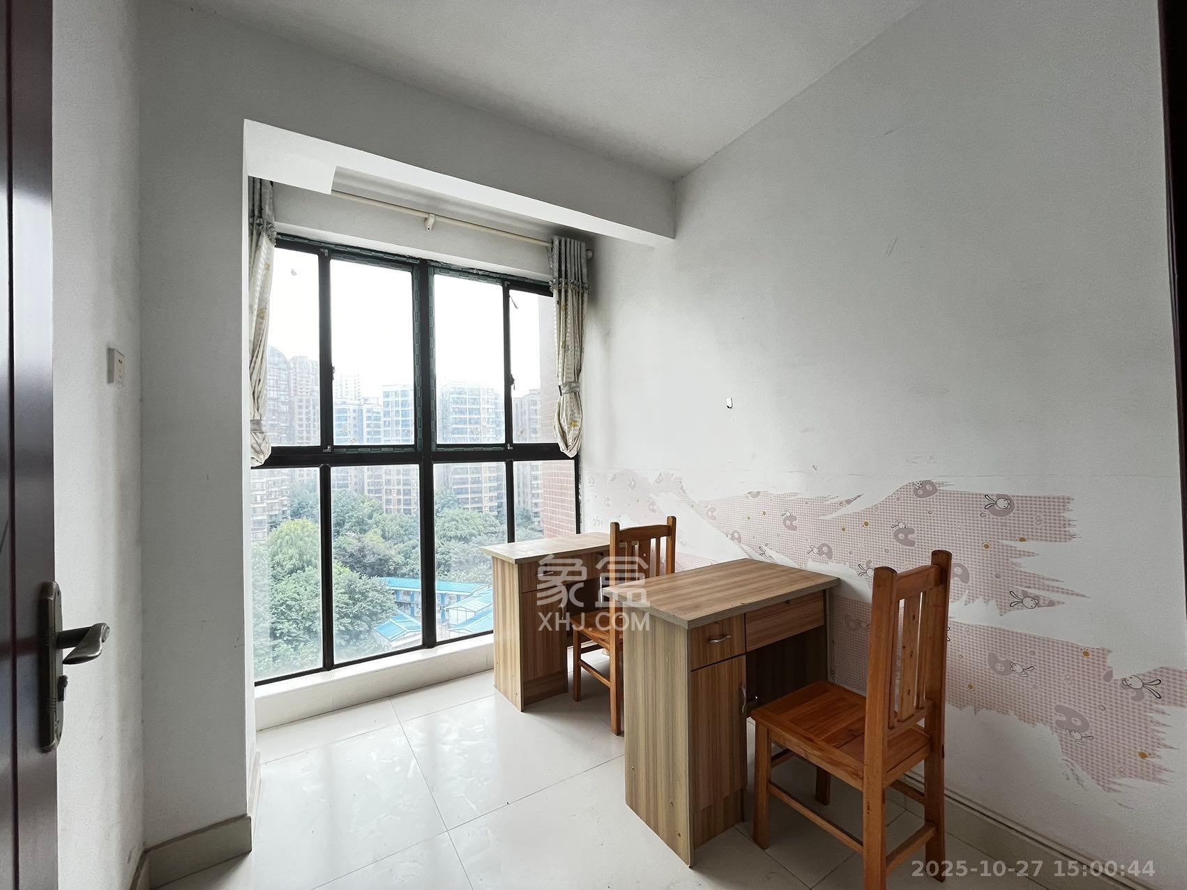 高信向日葵  3室2厅2卫    2600.0元/月 高信向日葵  3室2厅2卫    2600.0元/月室内图