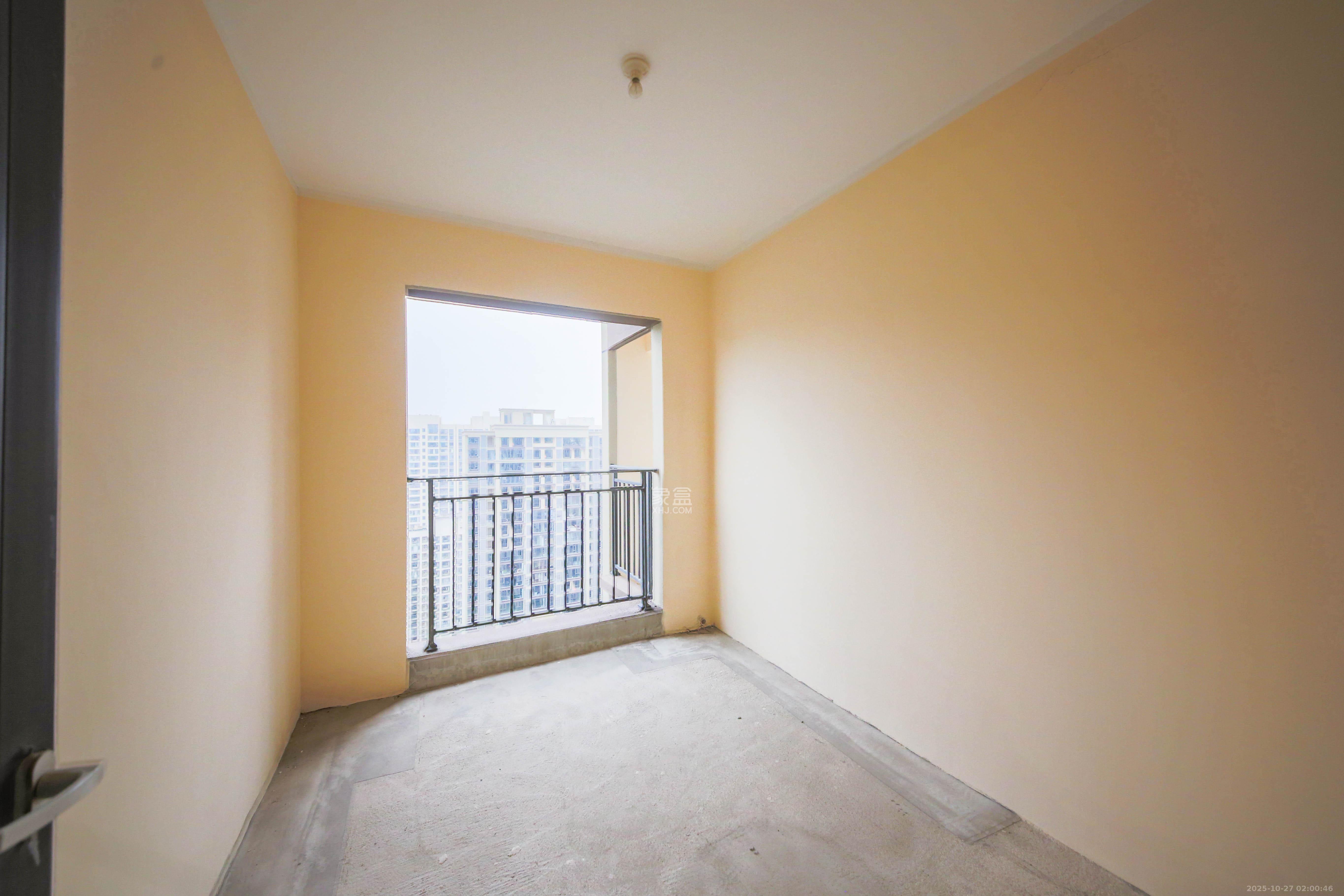 中建钰和城 4室2厅3卫 285.0万 中建钰和城 4室2厅3卫 285.0万卧室