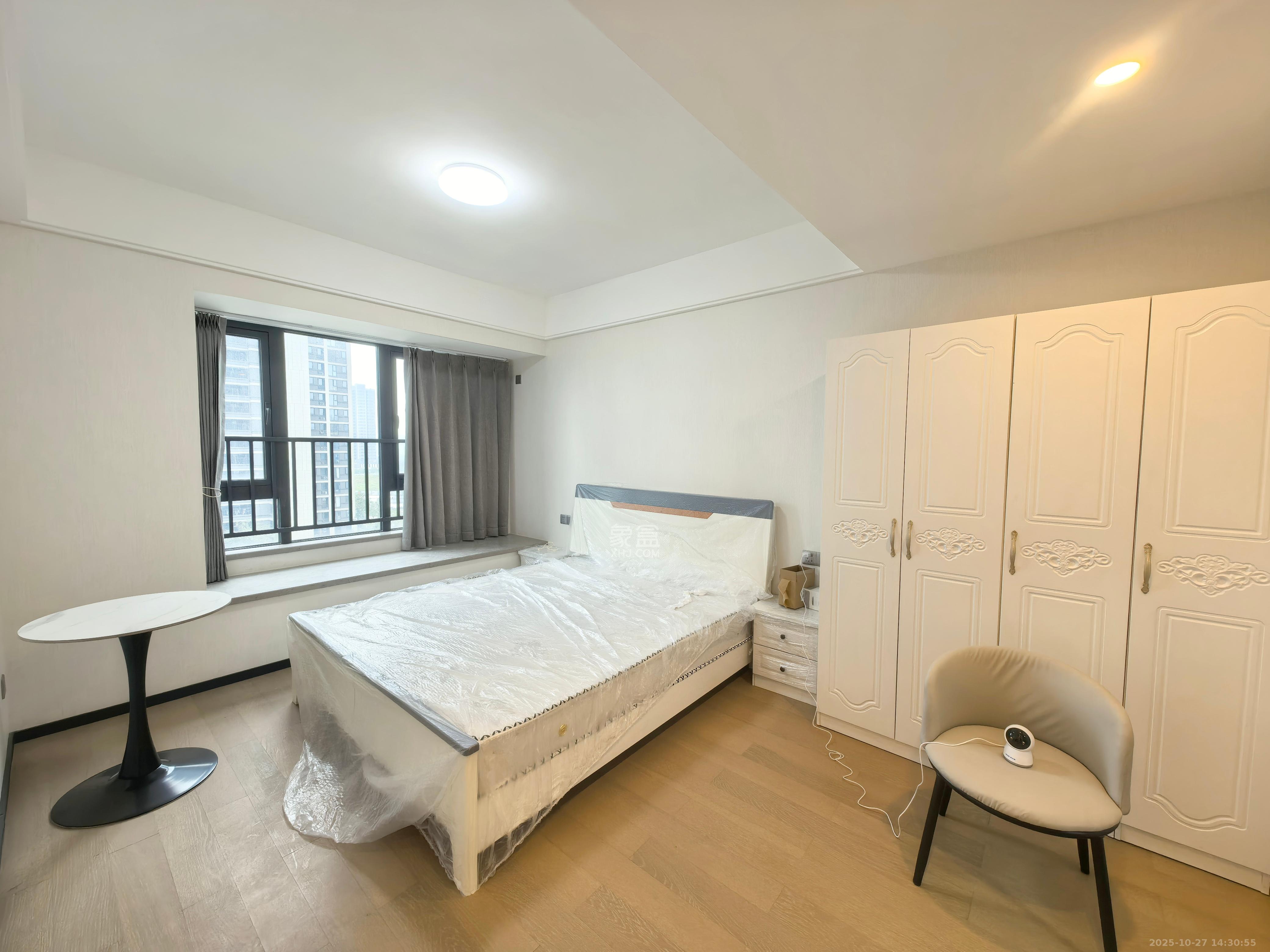 中海麓山境北区  4室2厅2卫    3000.0元/月室内图