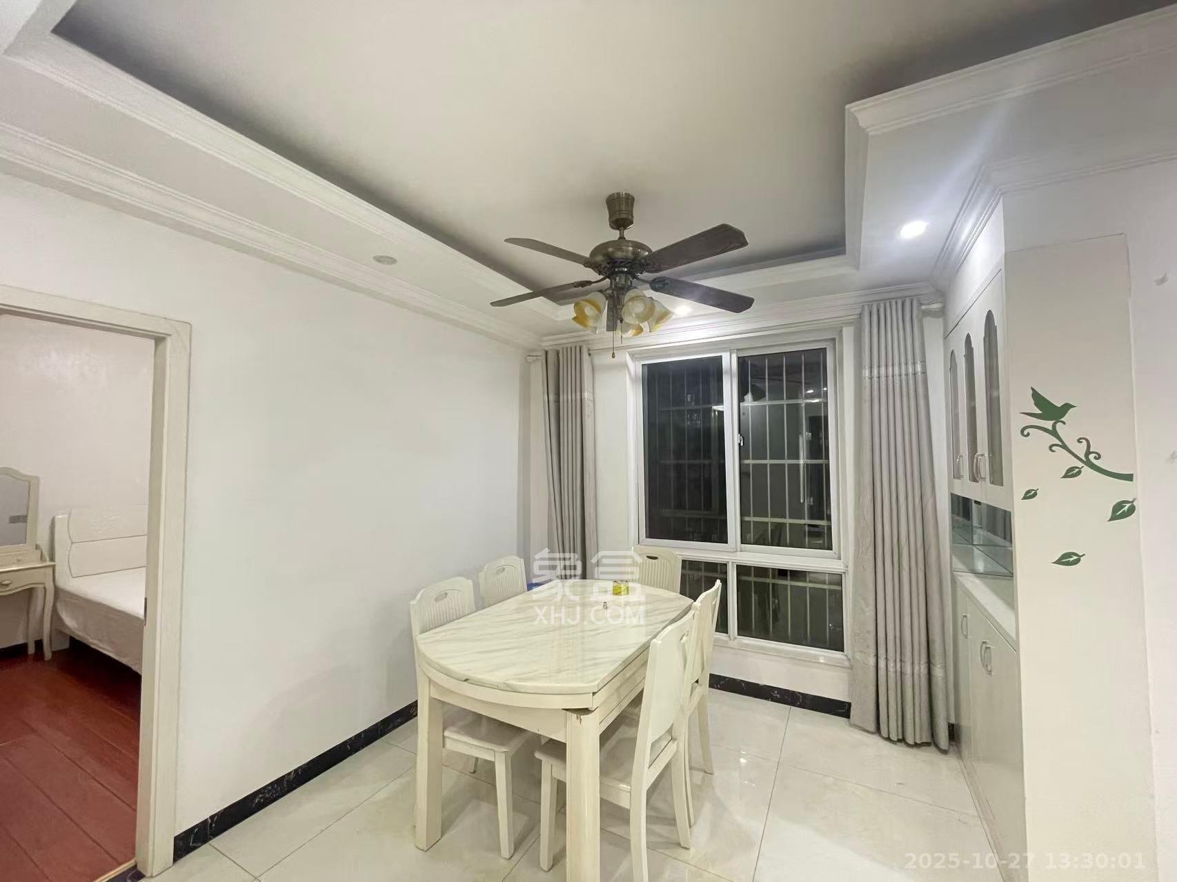 鑫科明珠  2室2厅1卫    2200.0元/月室内图