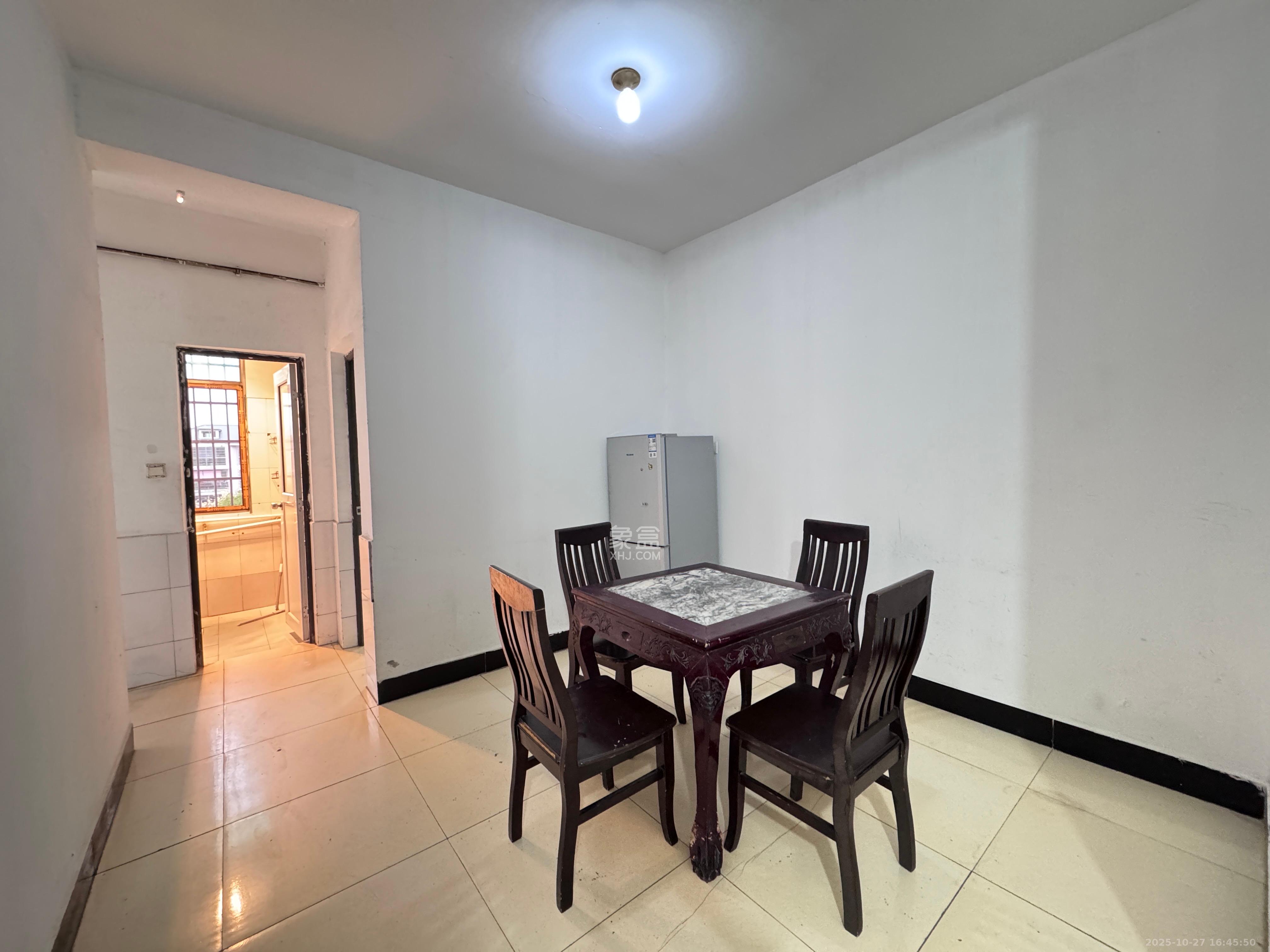 华美佳园(鄱阳佳园) 1室1厅0卫 1400.0元/月 华美佳园(鄱阳佳园) 1室1厅0卫 1400.0元/月室内图