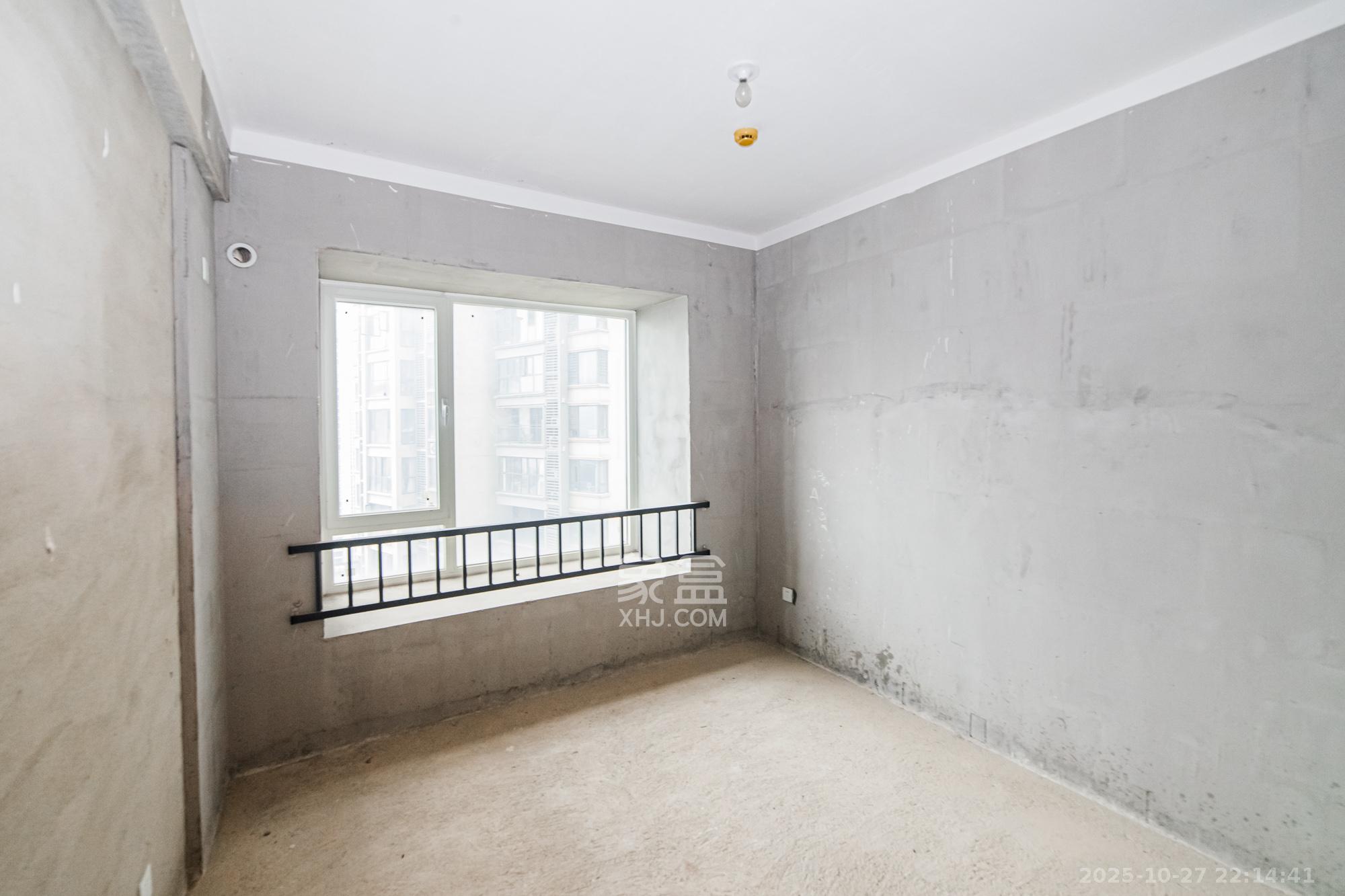 北辰三角洲E7区  3室2厅2卫    150.0万 北辰三角洲E7区  3室2厅2卫    150.0万卧室