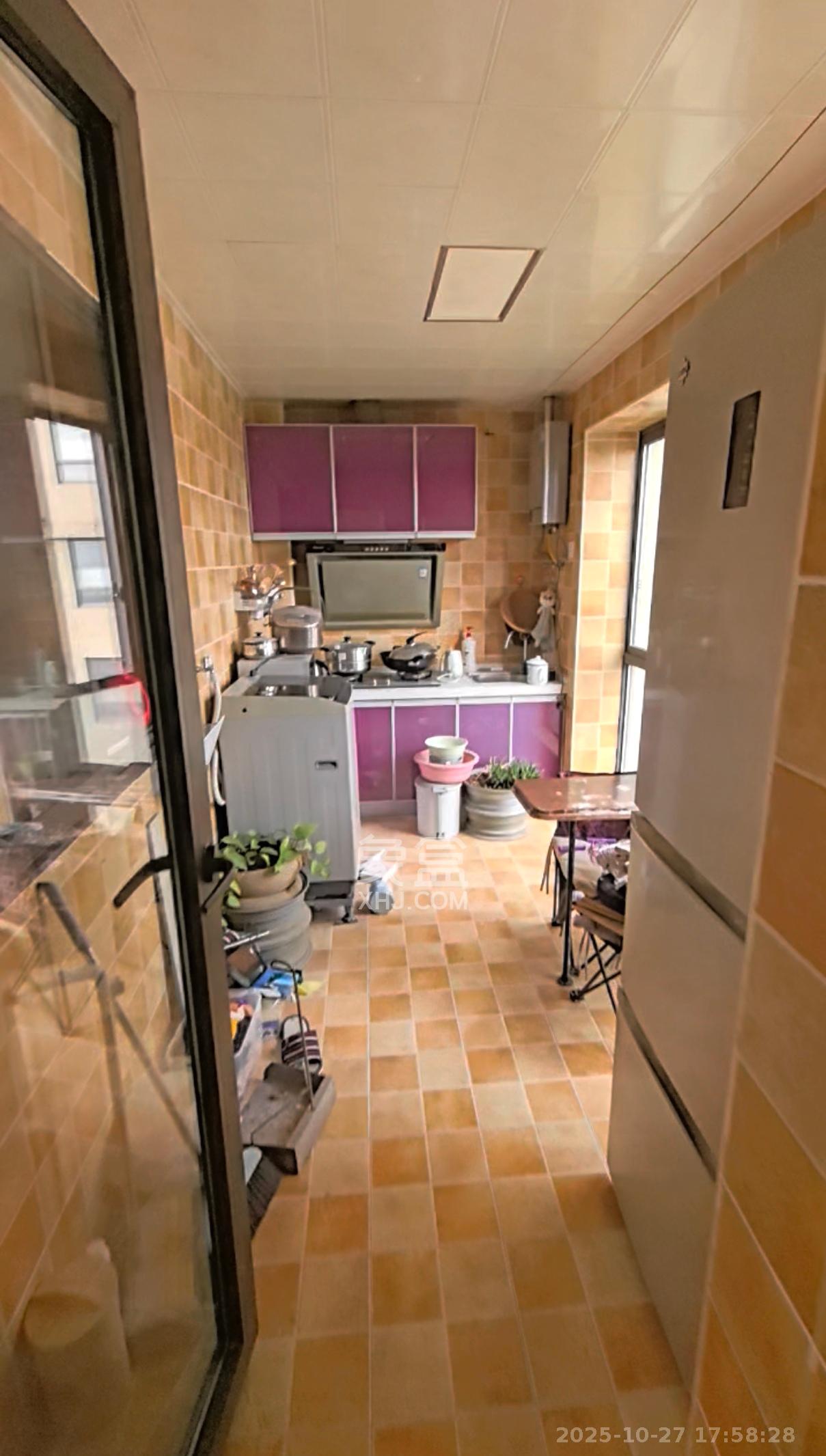 美洲故事高层  1室2厅1卫    2150.0元/月室内图