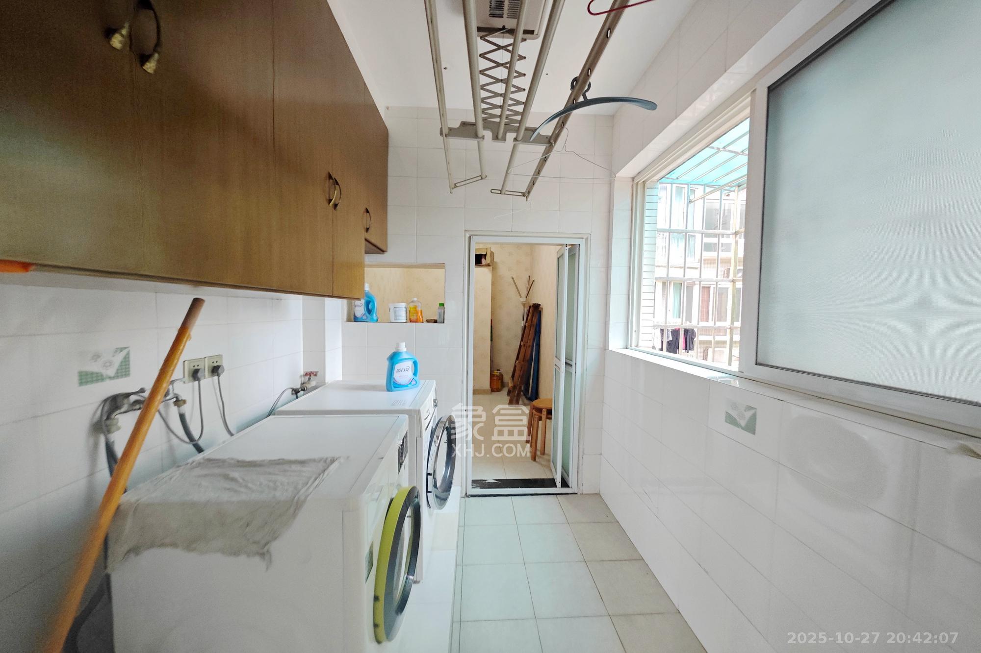 佳润新城（佳润新都）  4室2厅2卫    175.0万其他