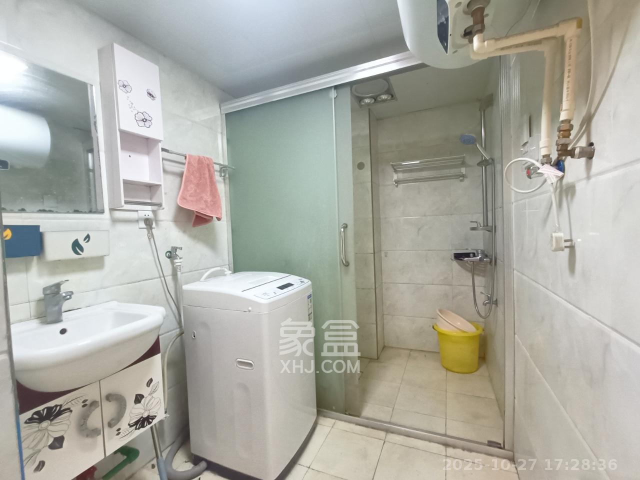 保利麓谷林语I区  1室1厅1卫    1300.0元/月 保利麓谷林语I区  1室1厅1卫    1300.0元/月室内图